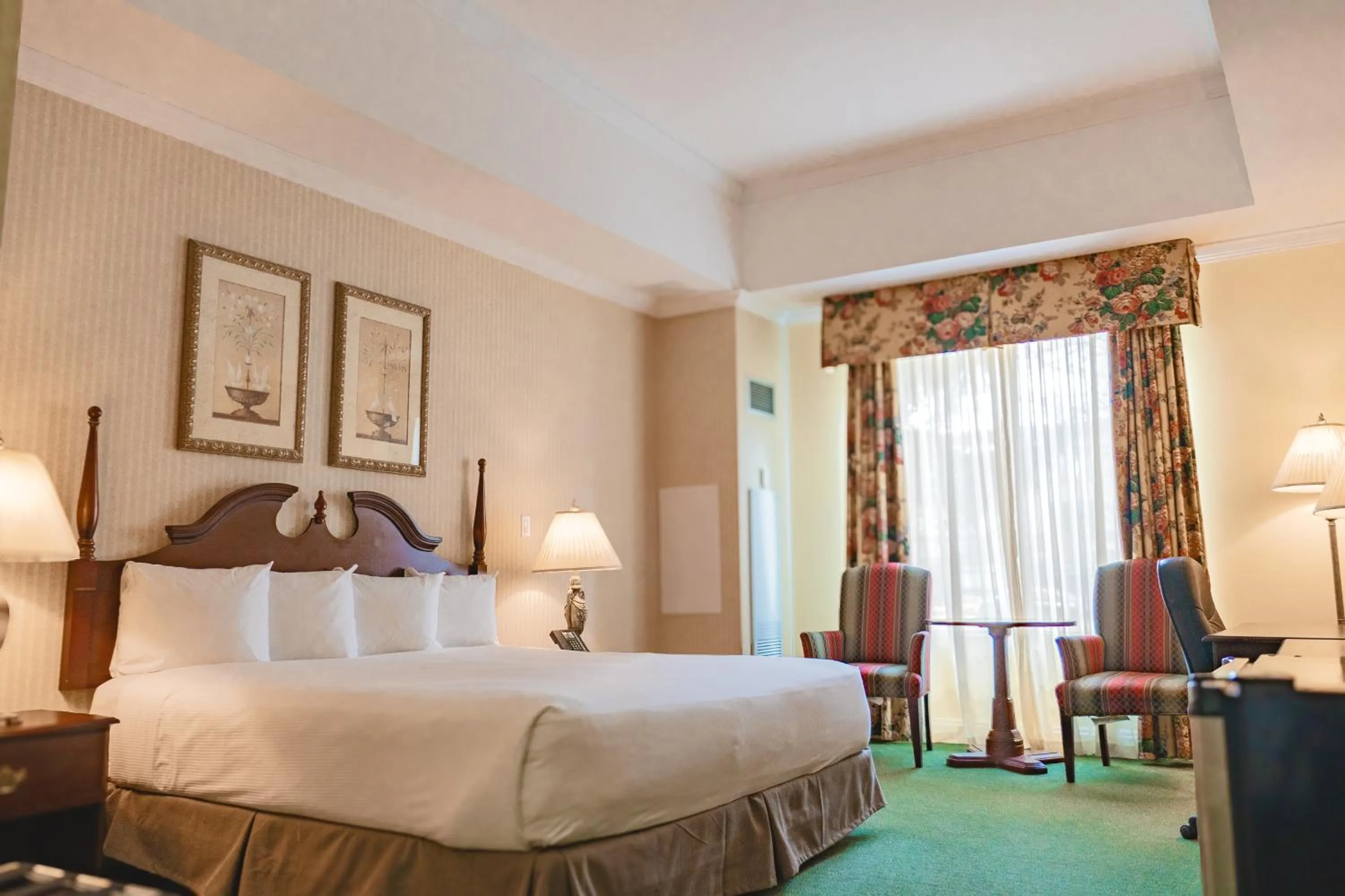 Bedroom, Bed in The Casablanca Hotel