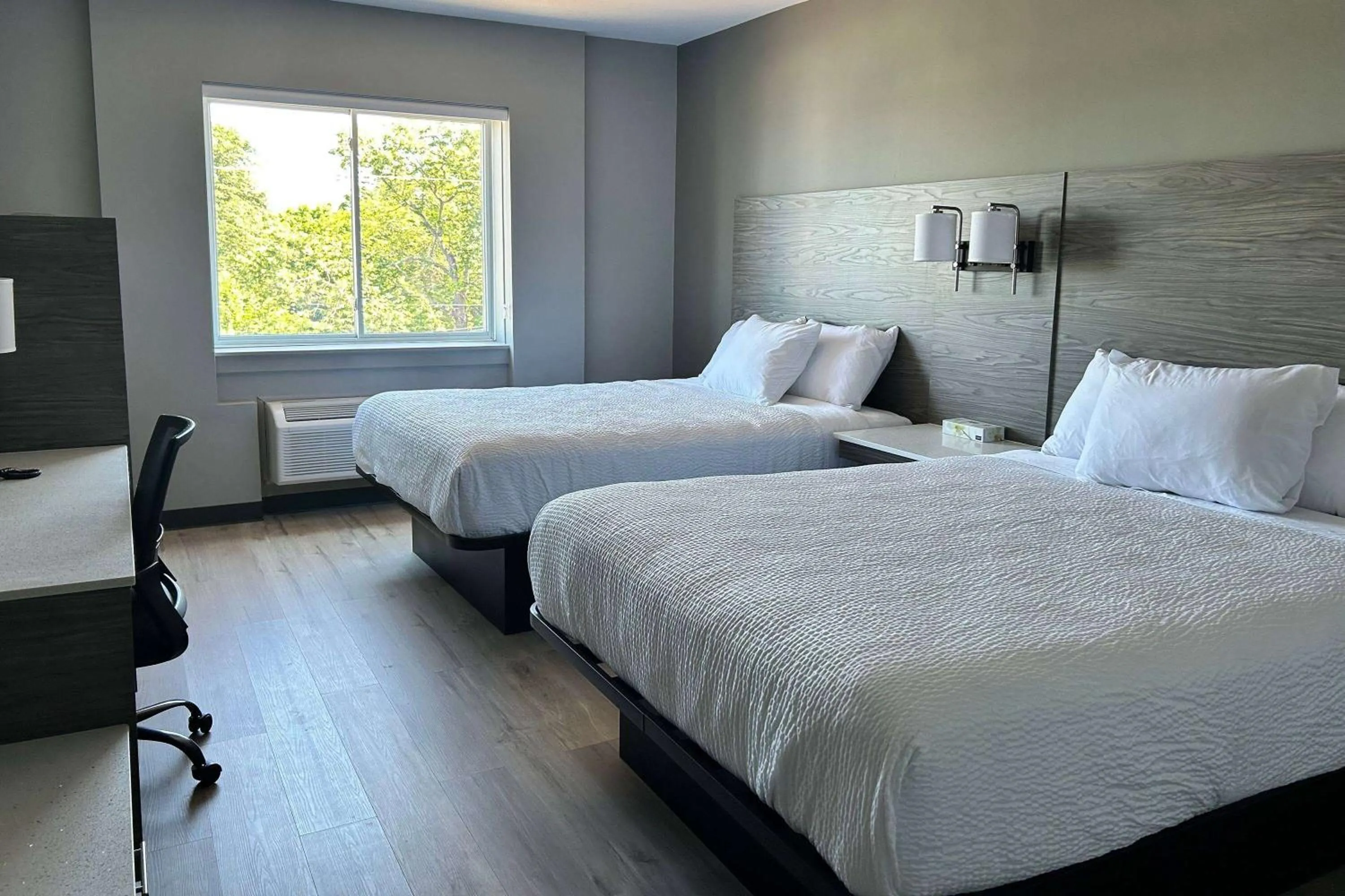 Photo of the whole room, Bed in Days Inn & Suites by Wyndham Summerside