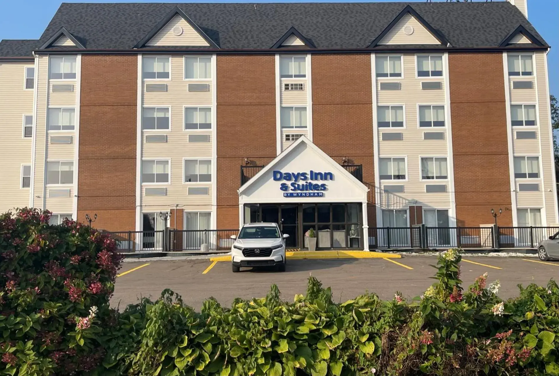 Property building in Days Inn & Suites by Wyndham Summerside Property building in Days Inn & Suites by Wyndham Summerside
