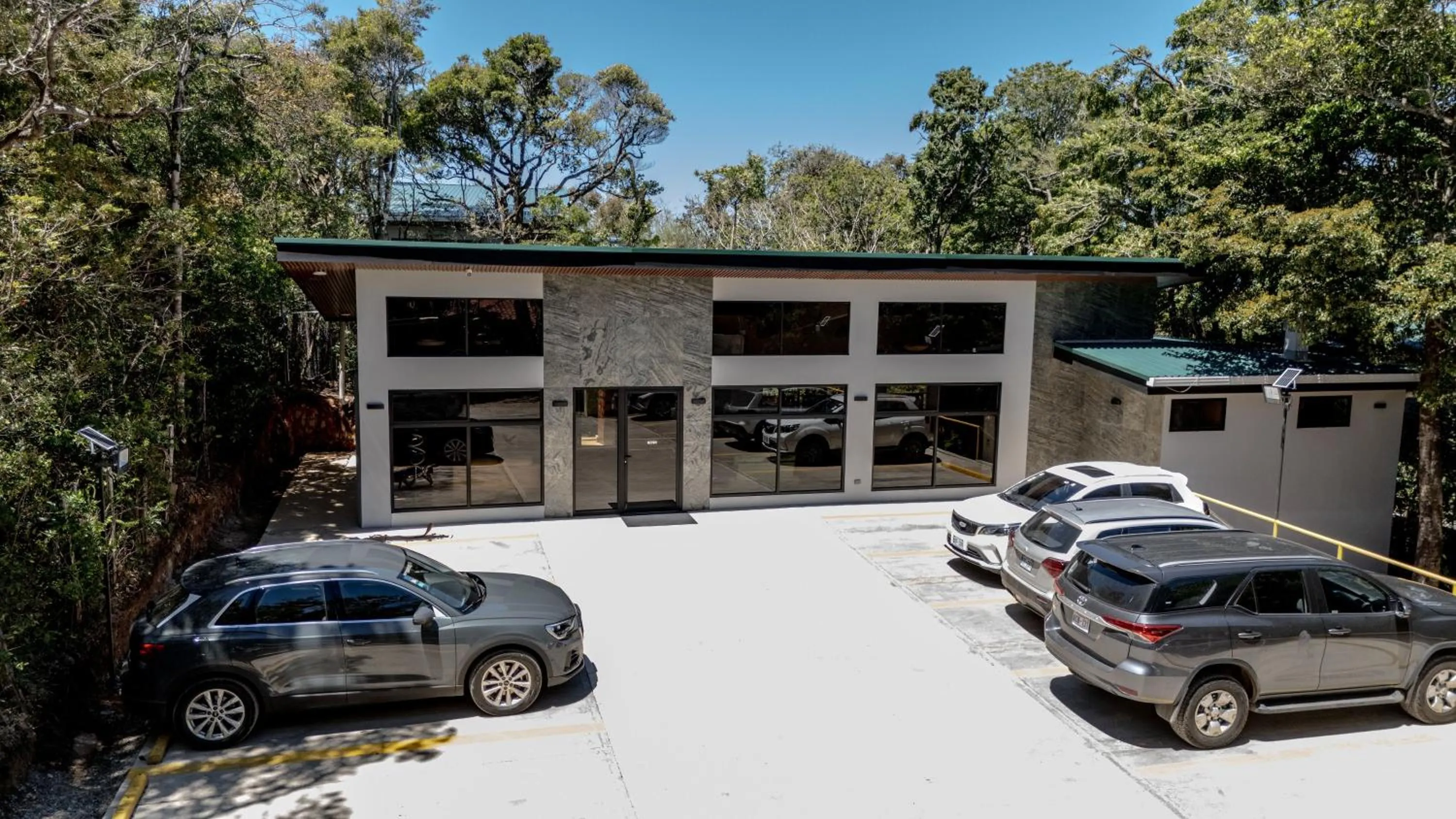 Property building in Calathea Hotel Monteverde