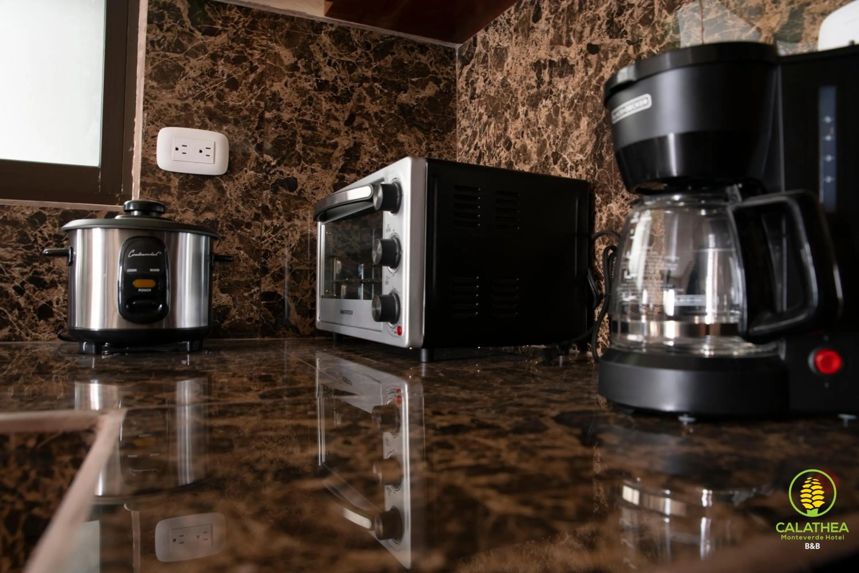 Coffee/tea facilities in Calathea Hotel Monteverde