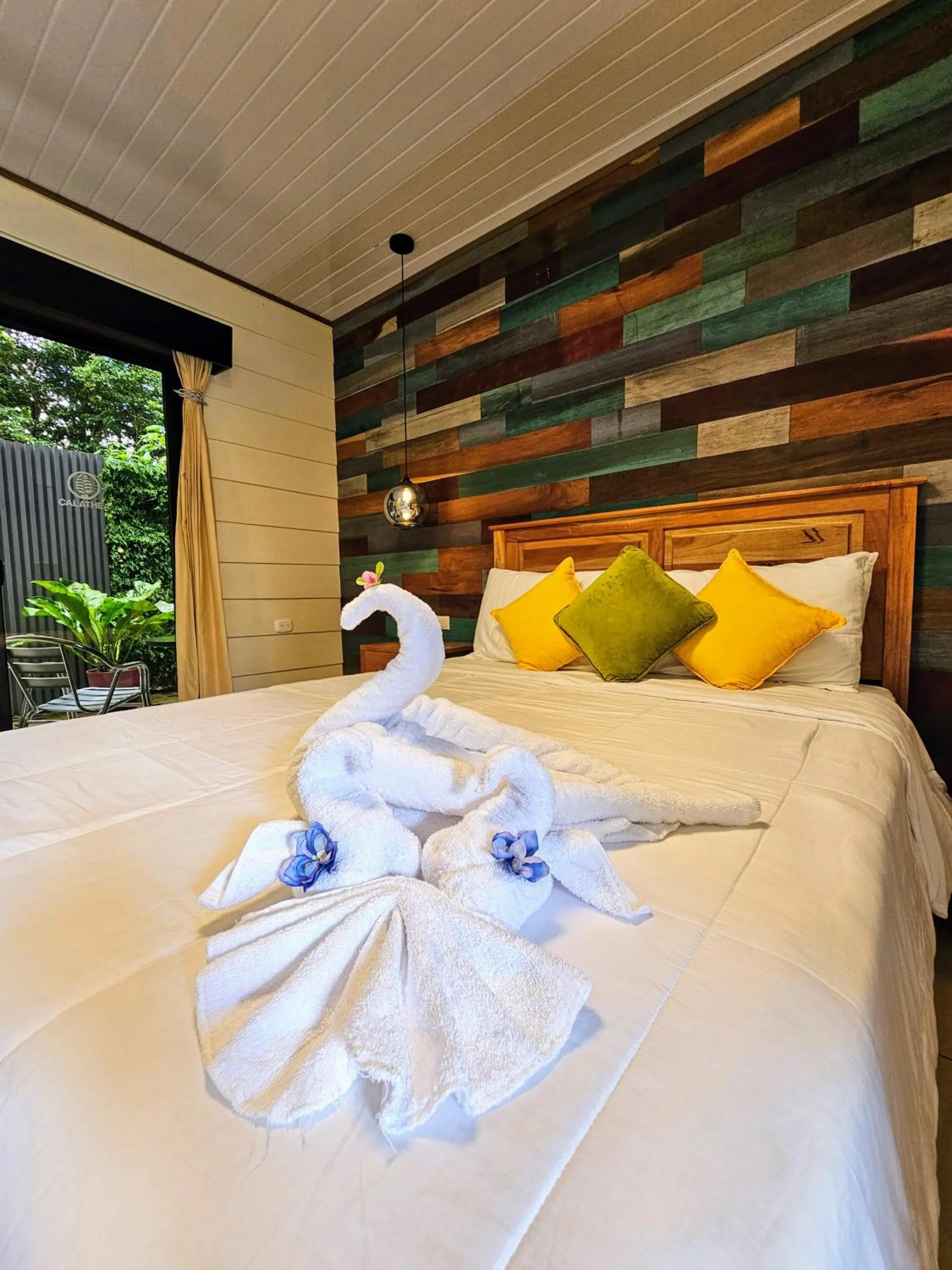 Bed in Calathea Hotel Monteverde