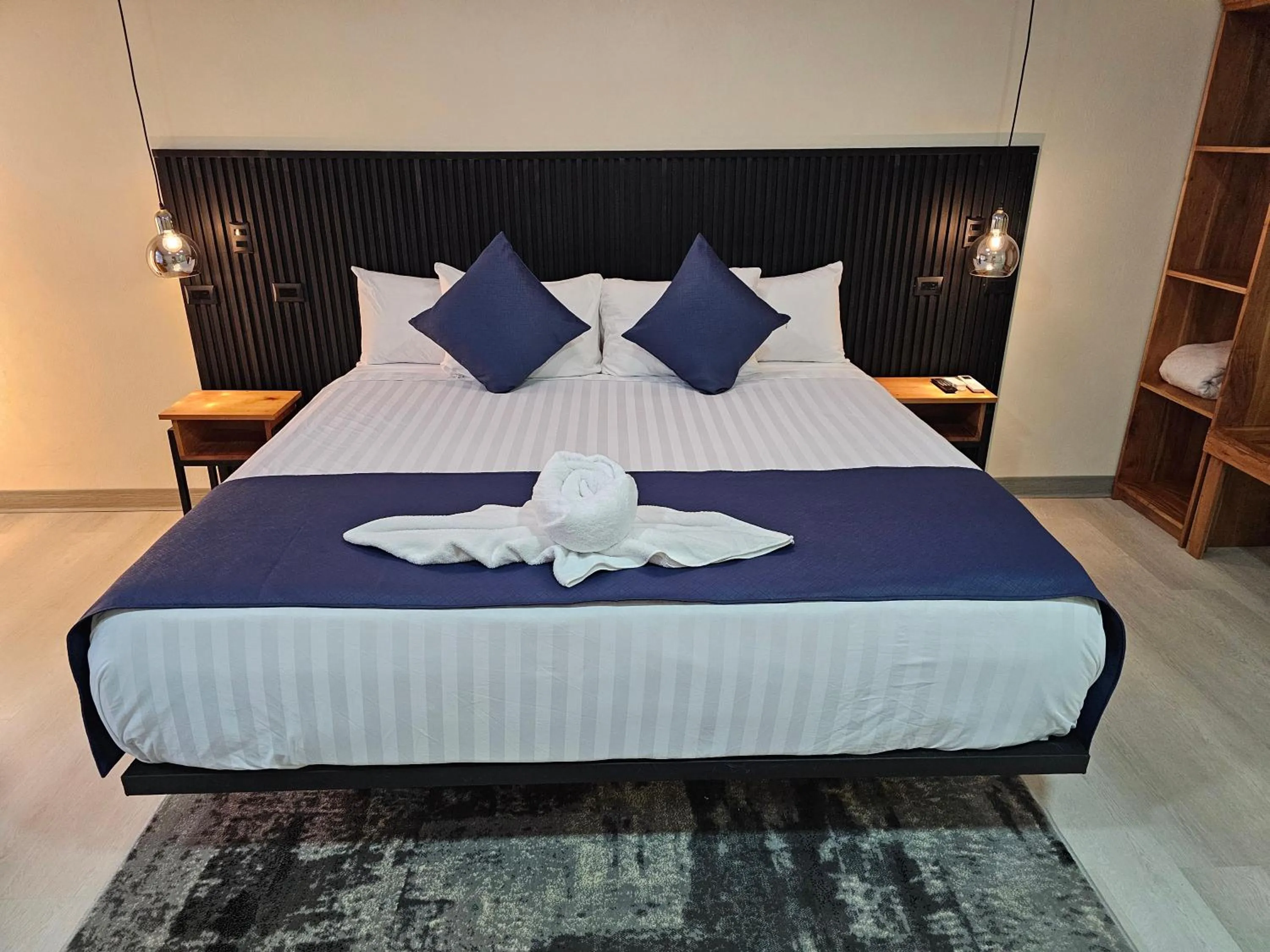 Bed in Calathea Hotel Monteverde