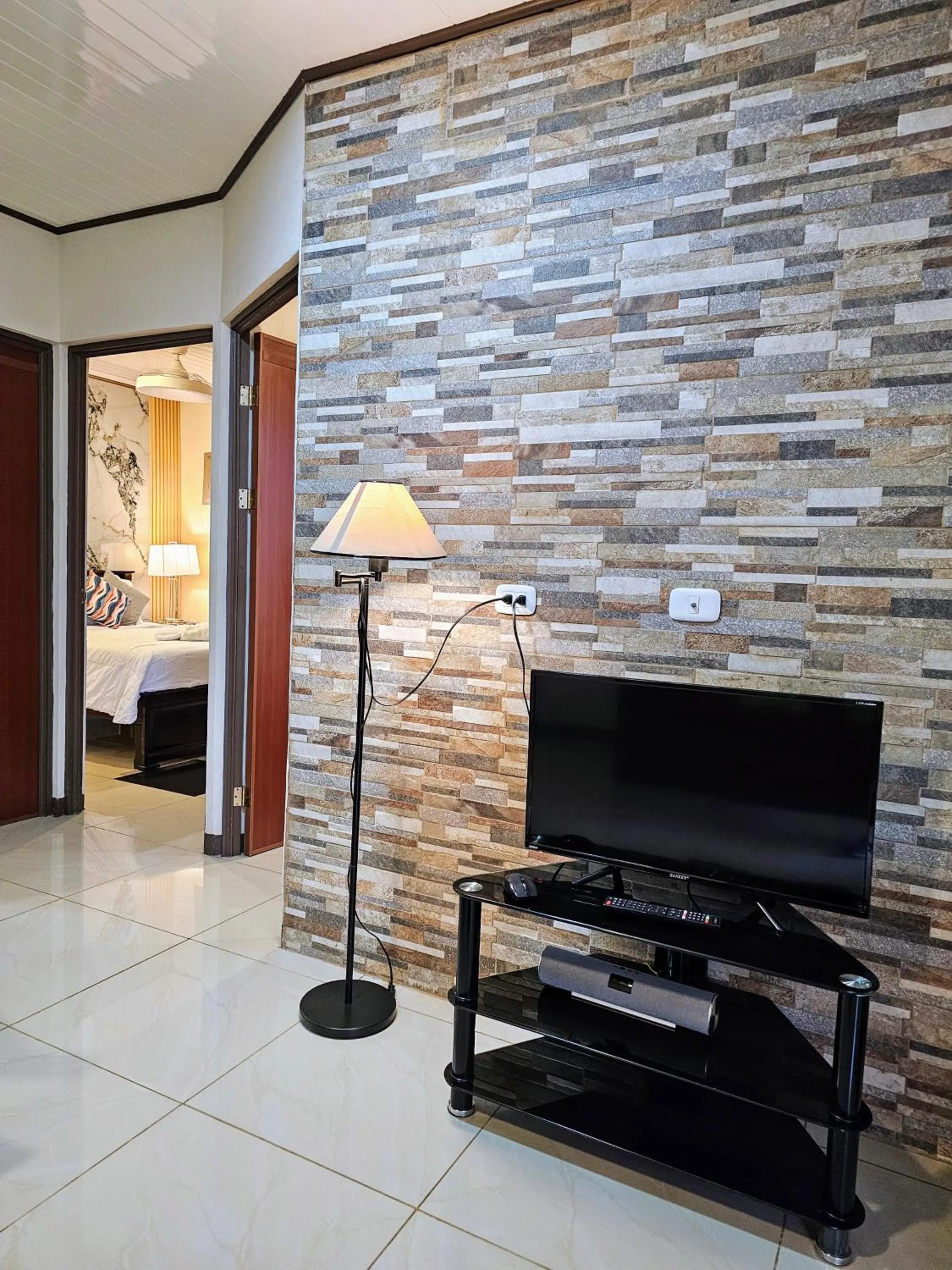 TV and multimedia in Calathea Hotel Monteverde