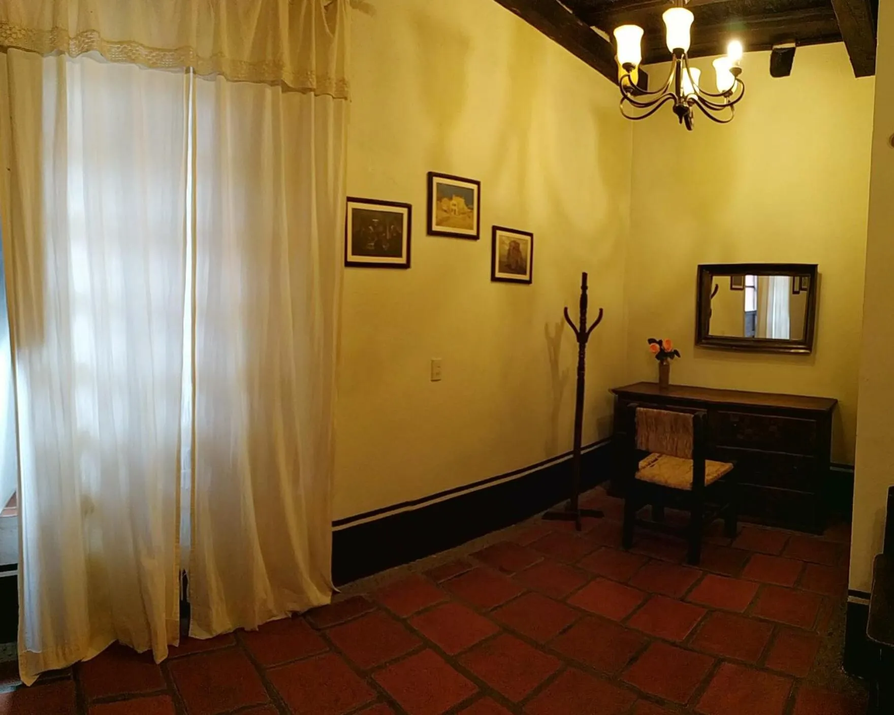 La Casona De La Esmeralda