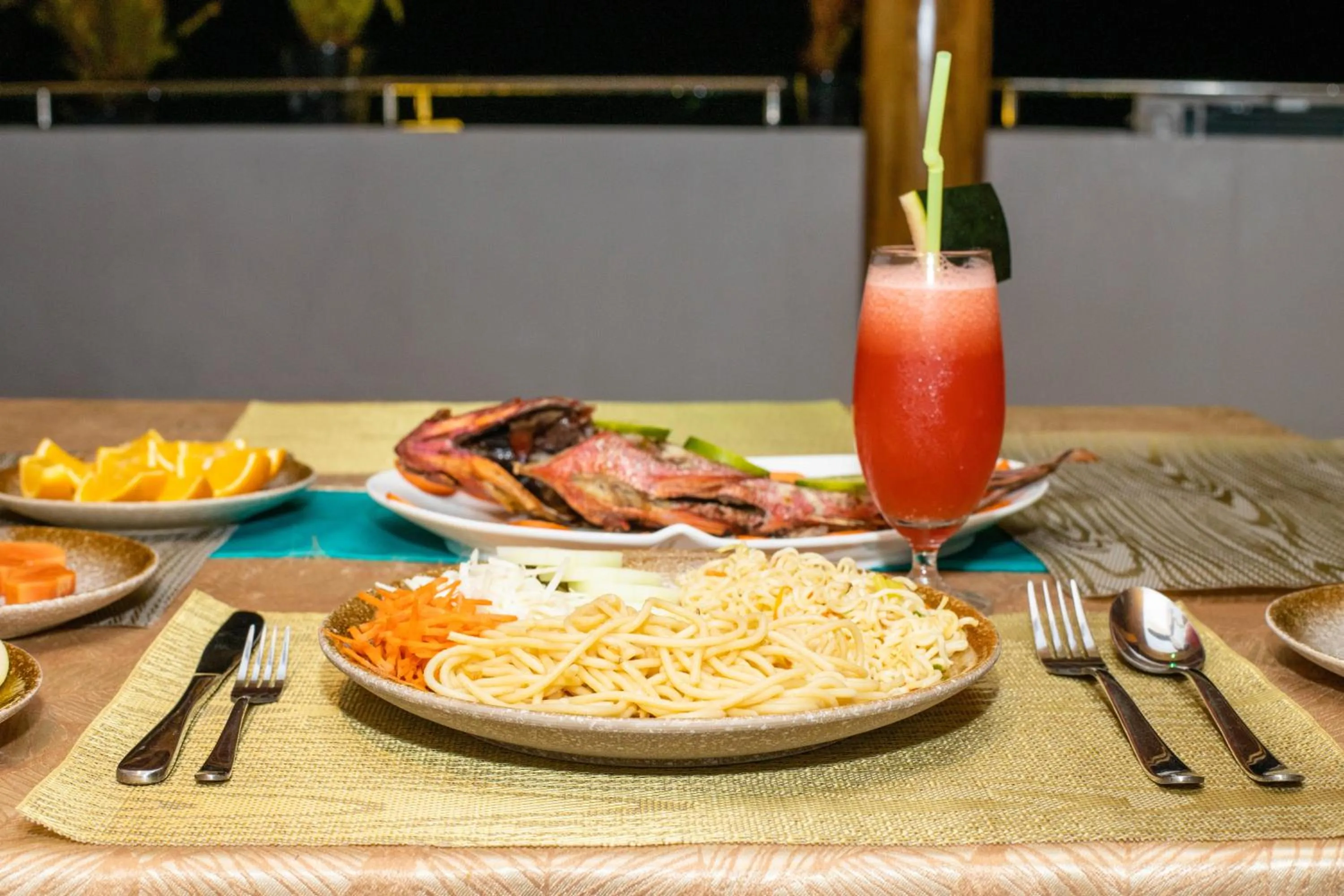 Food and drinks in PERLA Dhangethi