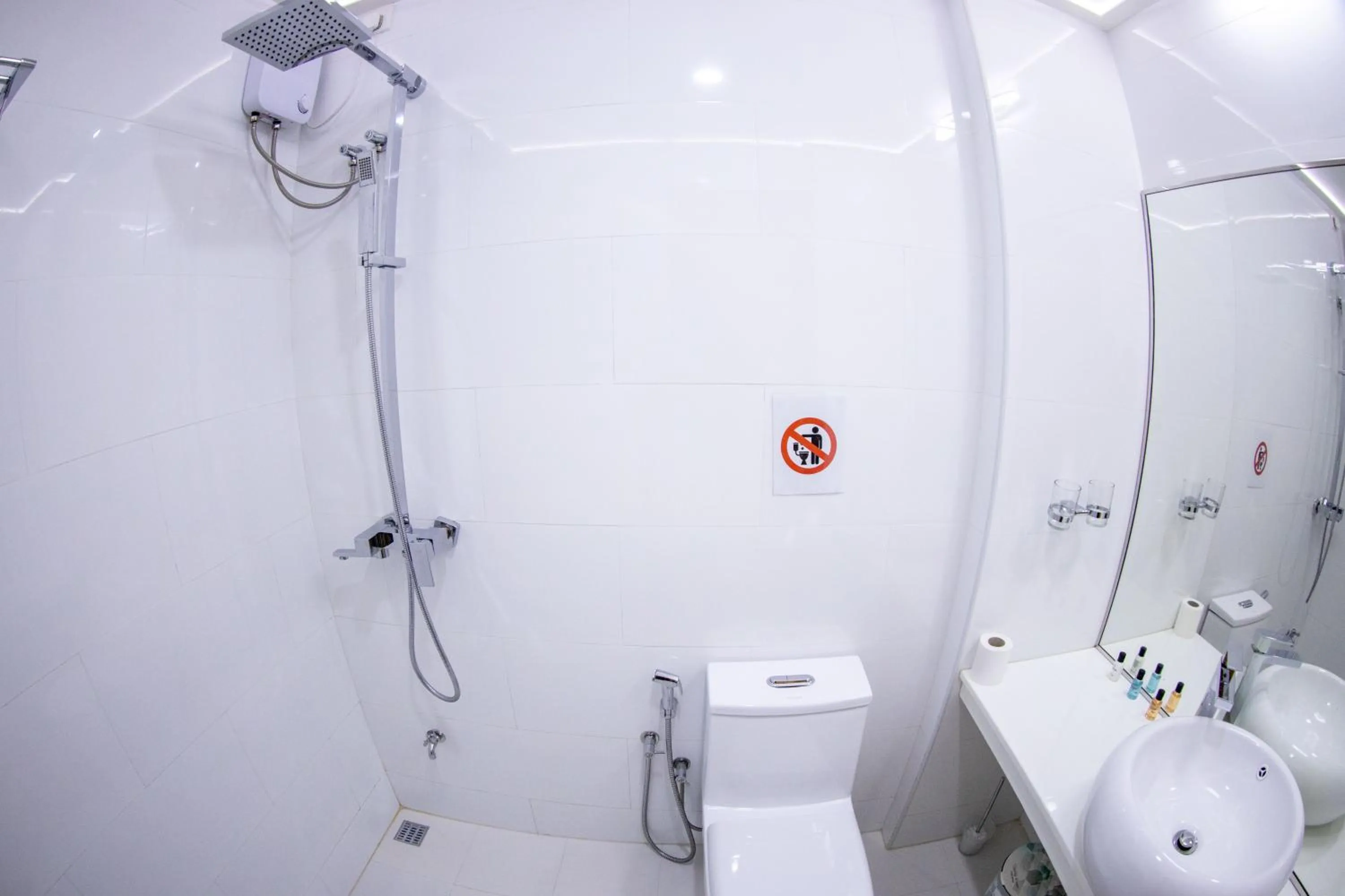 Bathroom in PERLA Dhangethi