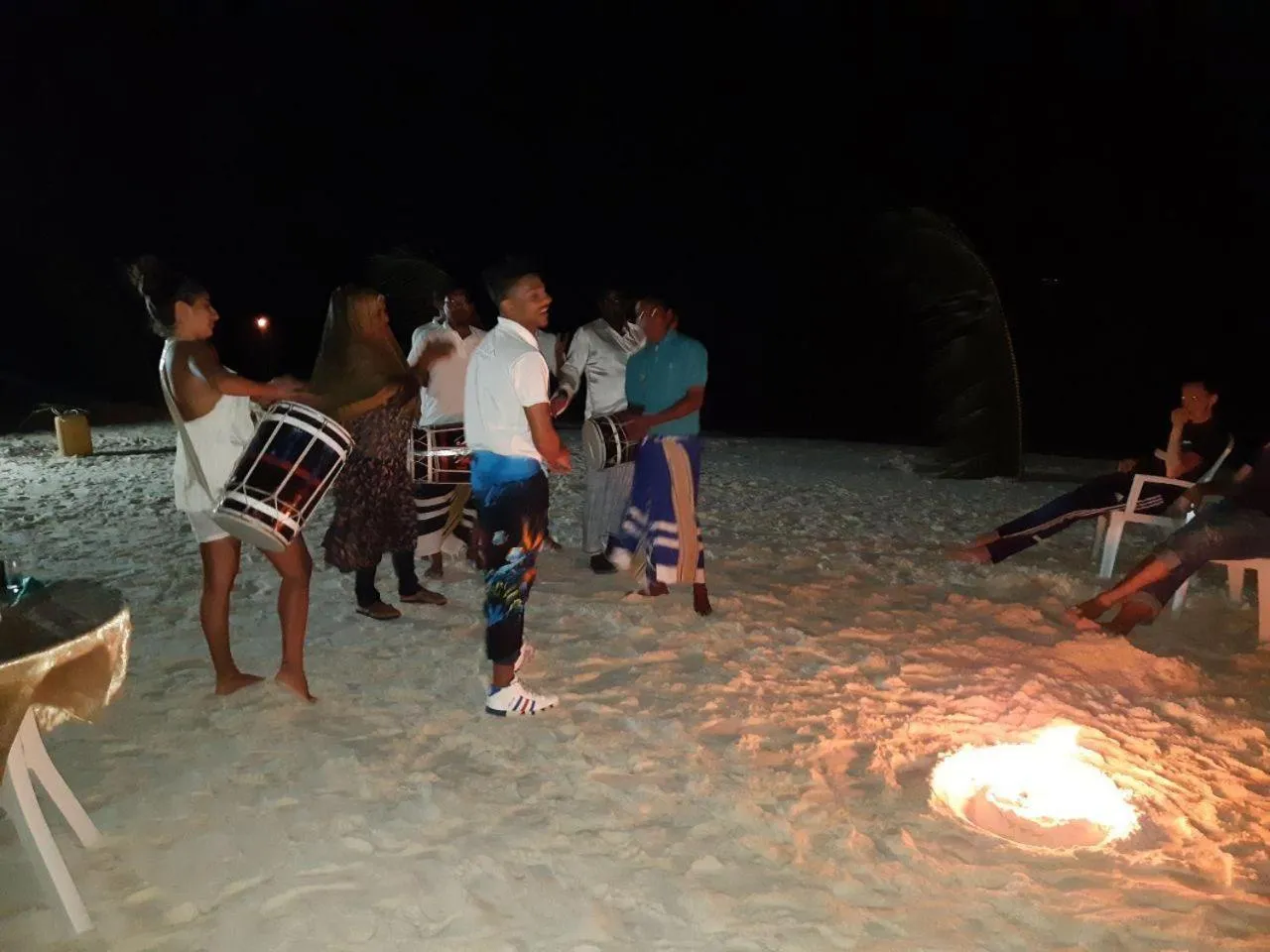 Evening entertainment in PERLA Dhangethi