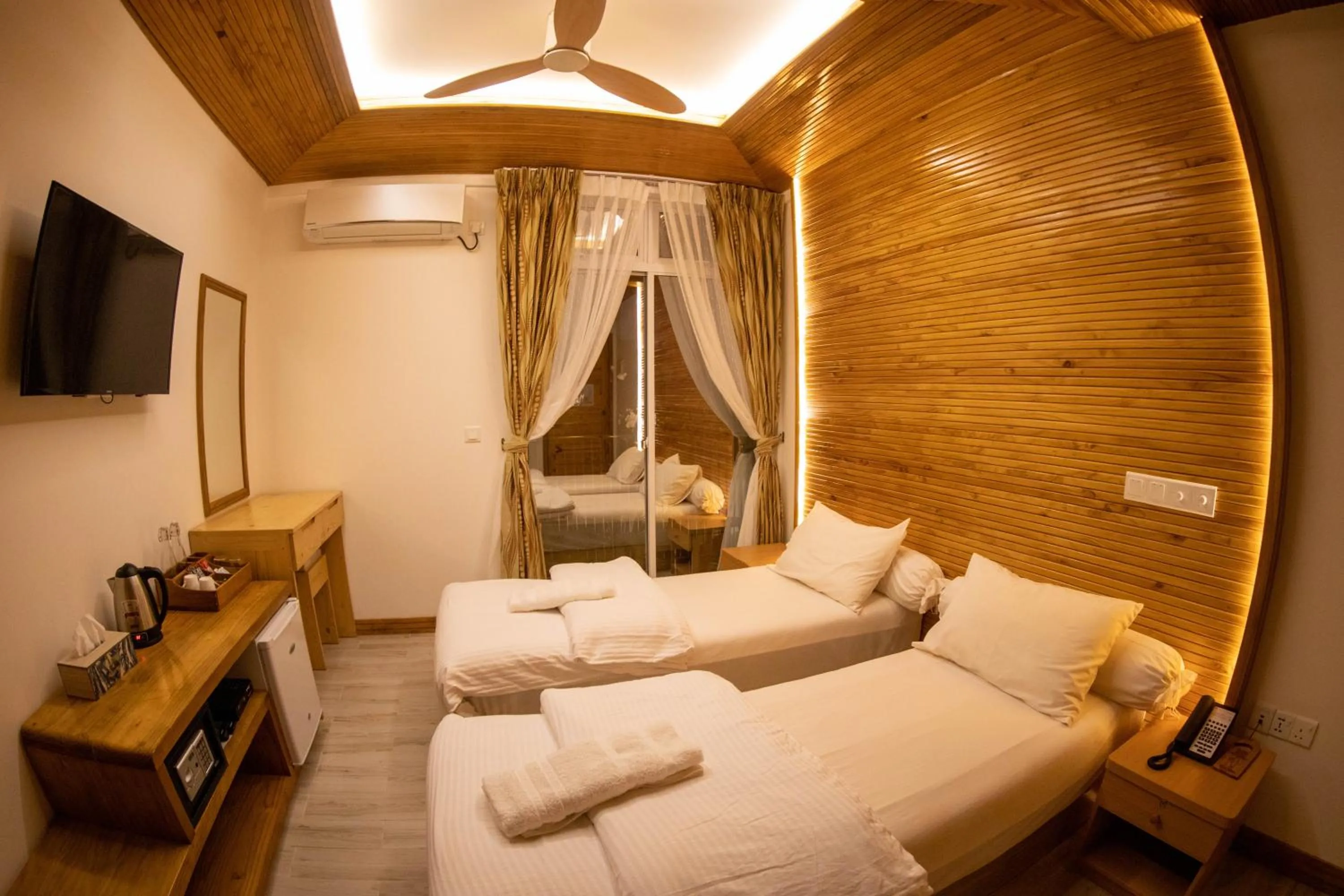 Bedroom, Bed in PERLA Dhangethi