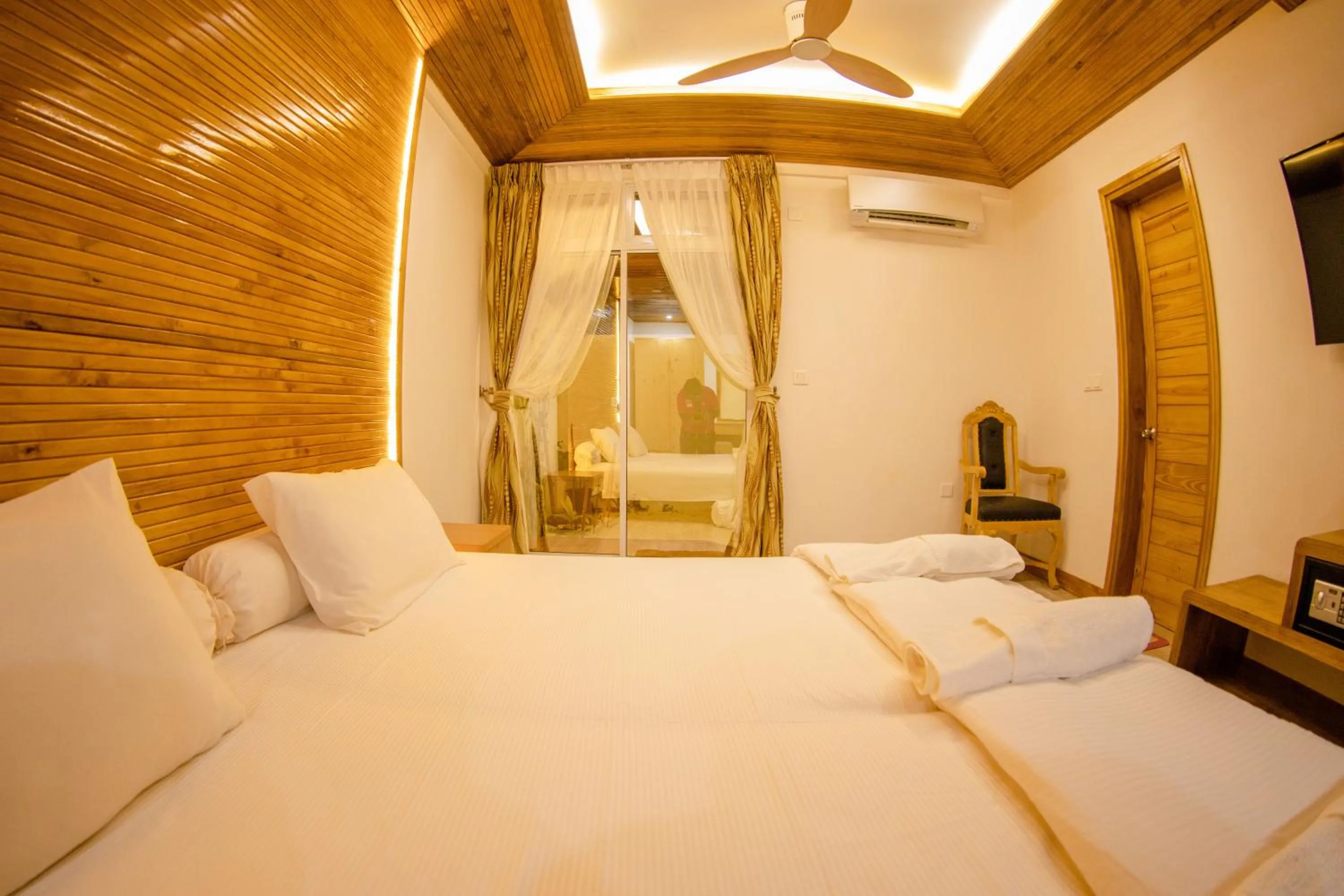 Bed in PERLA Dhangethi