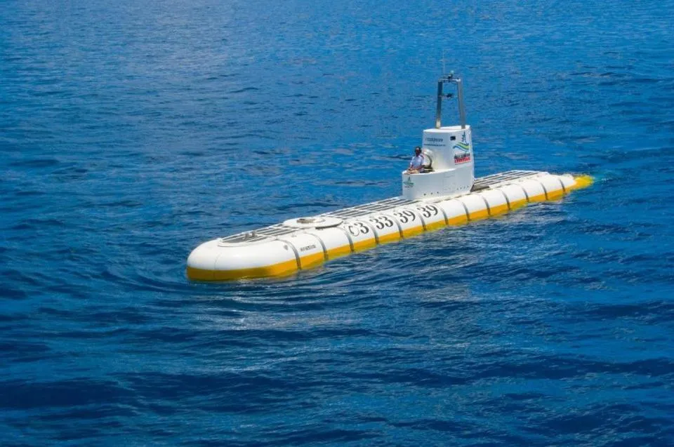 Diving in PERLA Dhangethi