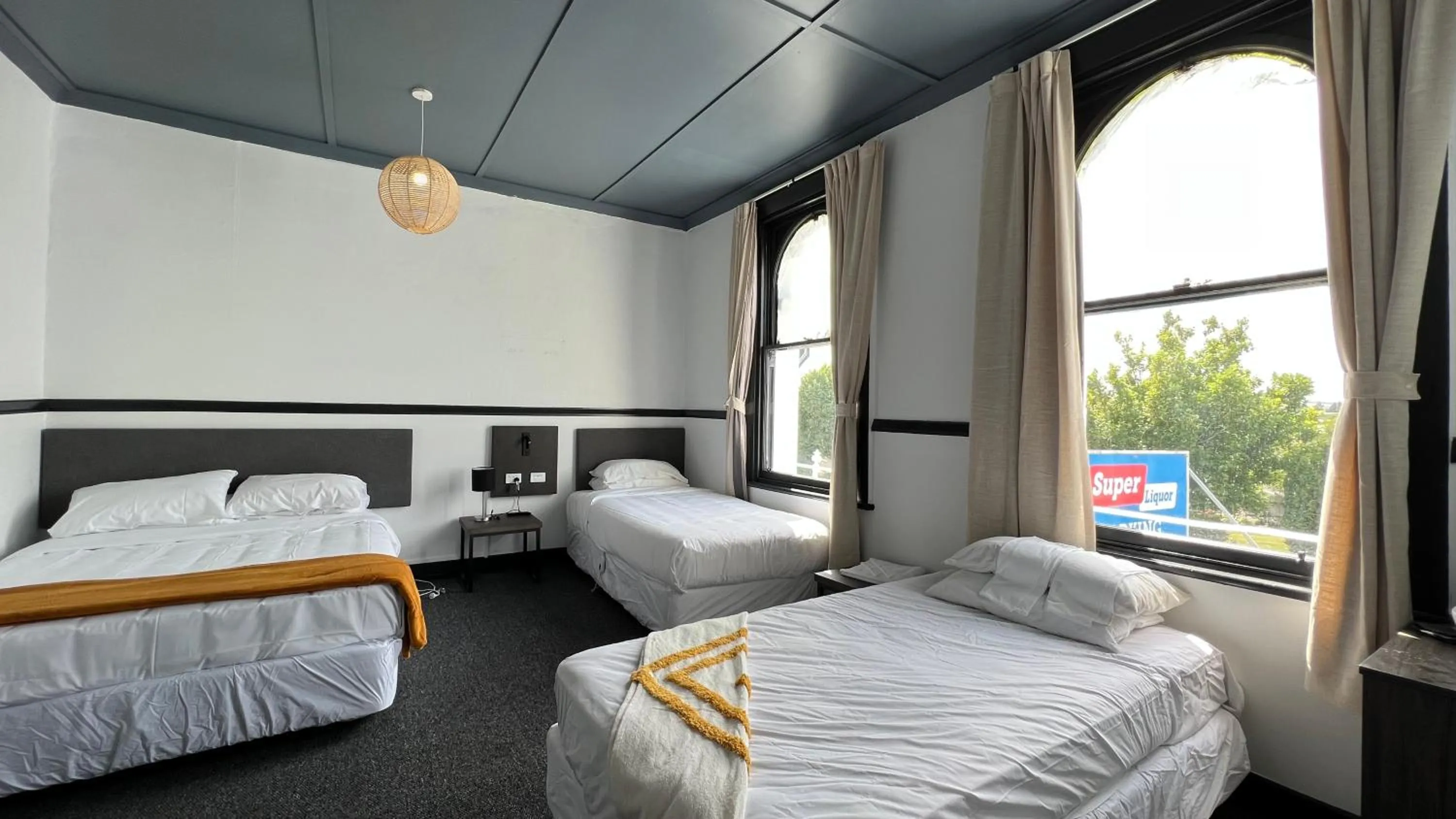 Photo of the whole room, Bed in Railway Hotel