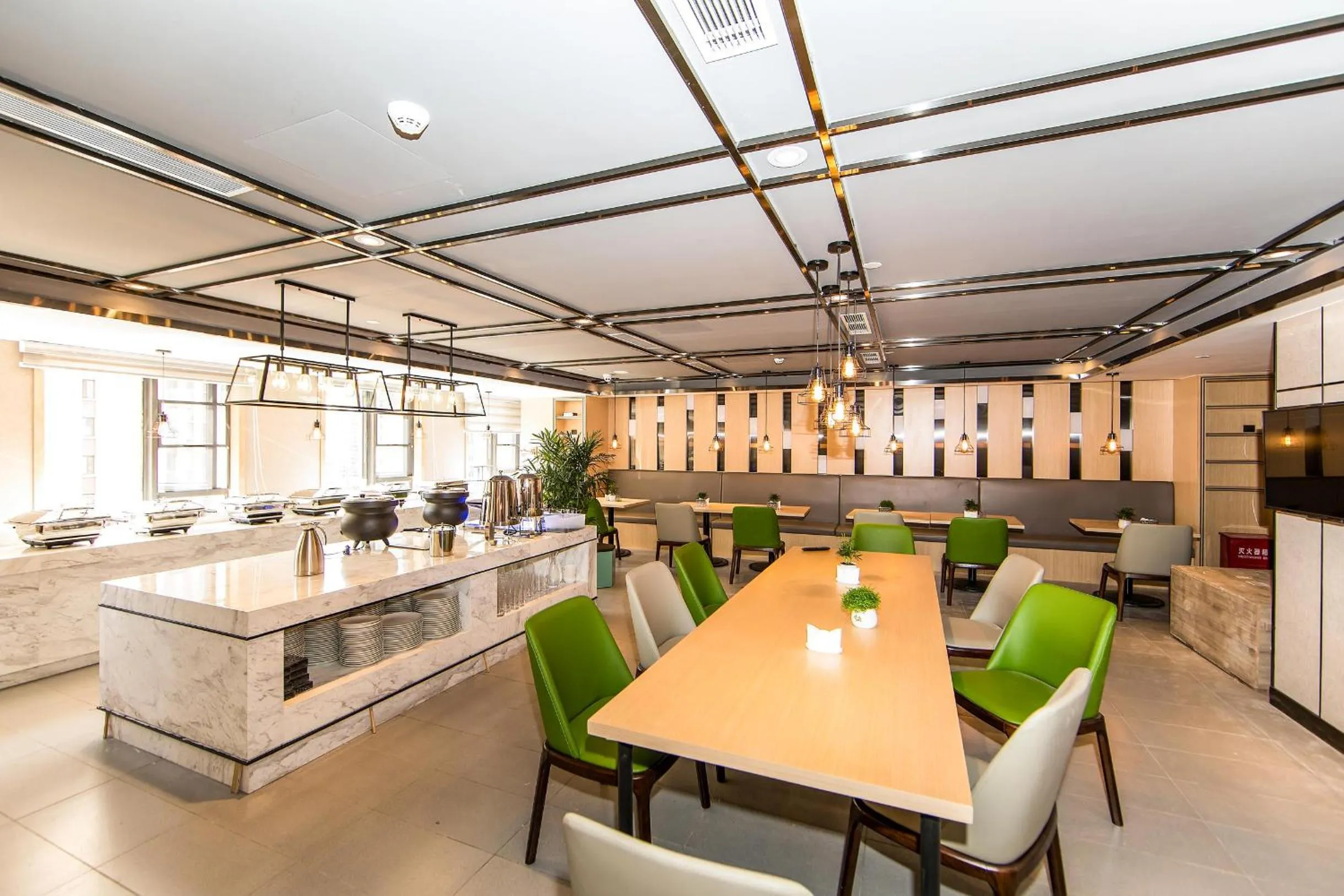 Restaurant/places to eat in Atour Hotel Kunming Dianchi Lake