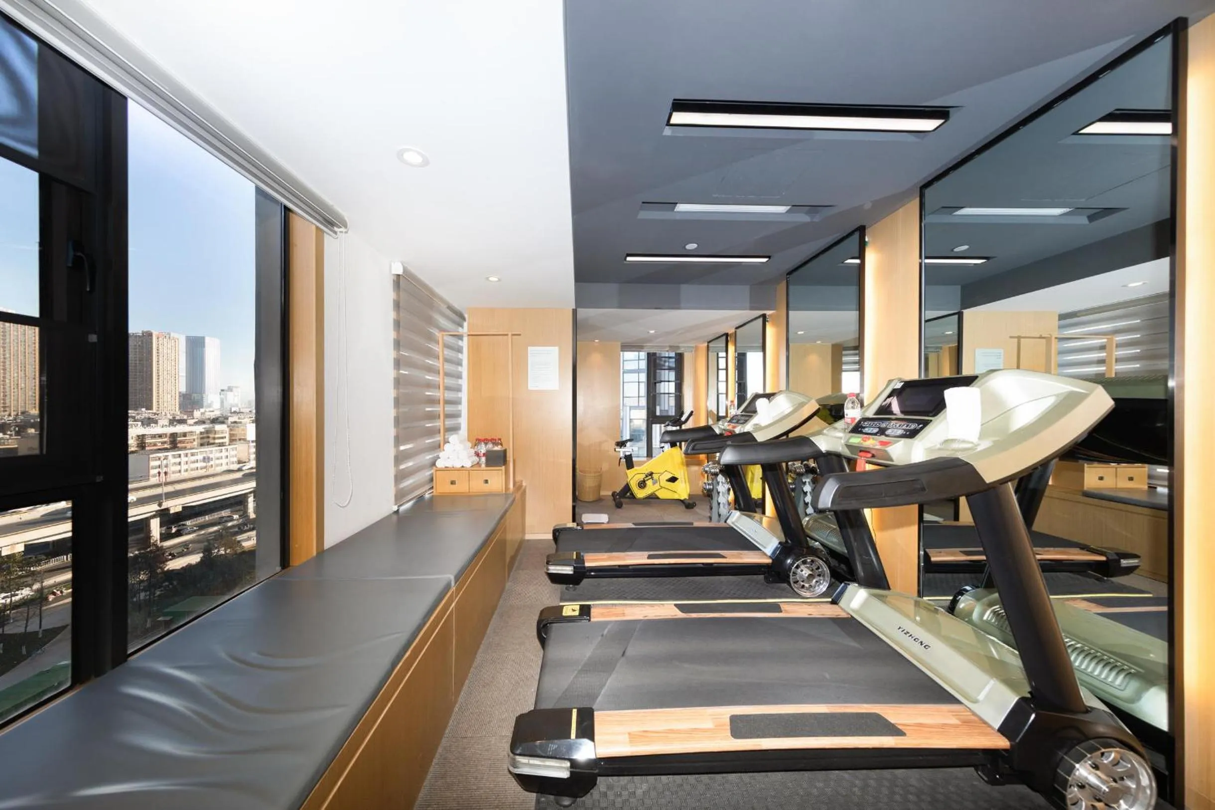 Fitness centre/facilities in Atour Hotel Kunming Dianchi Lake