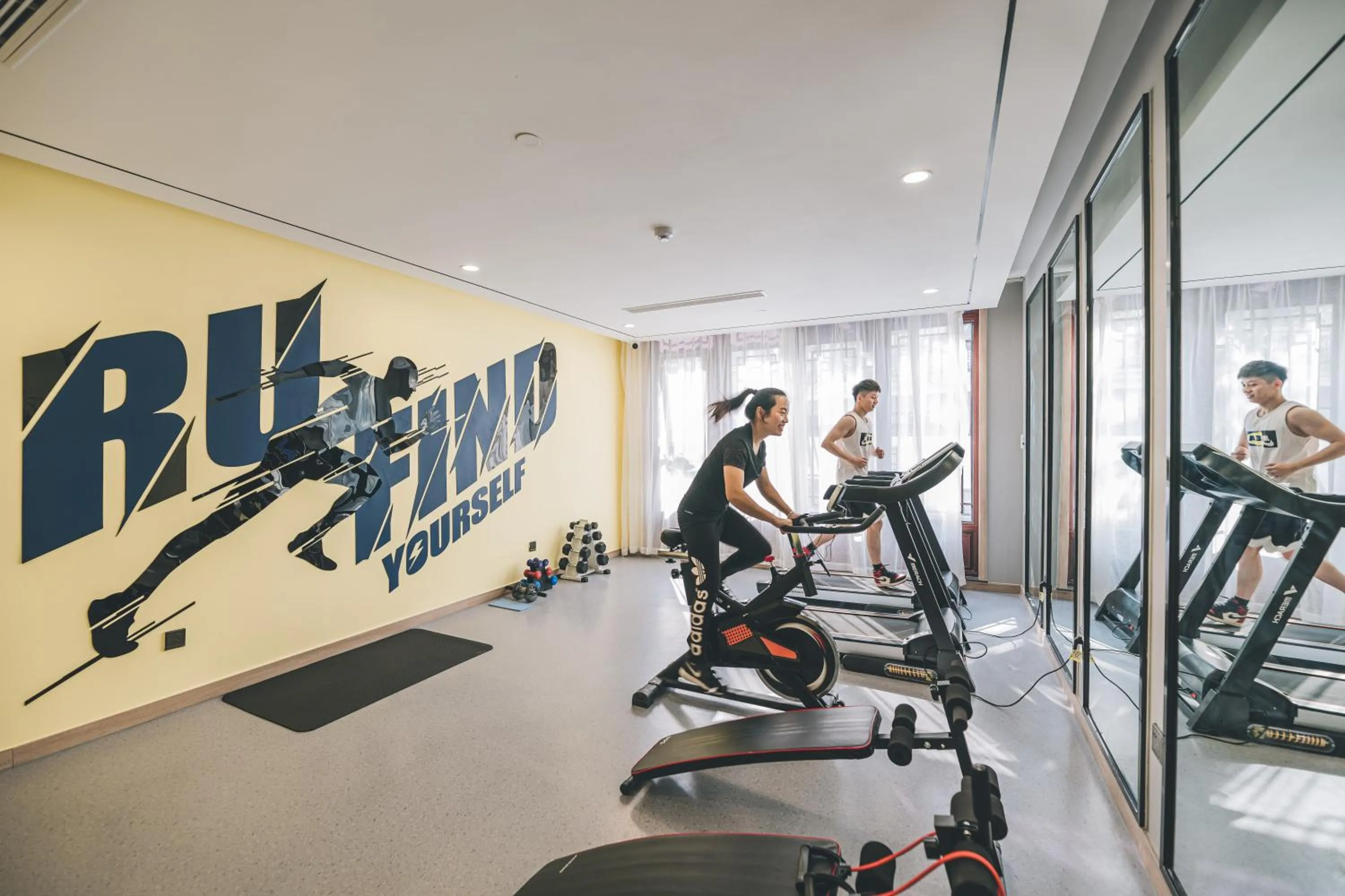 Fitness centre/facilities in Atour Hotel Haining Leather City South Gate