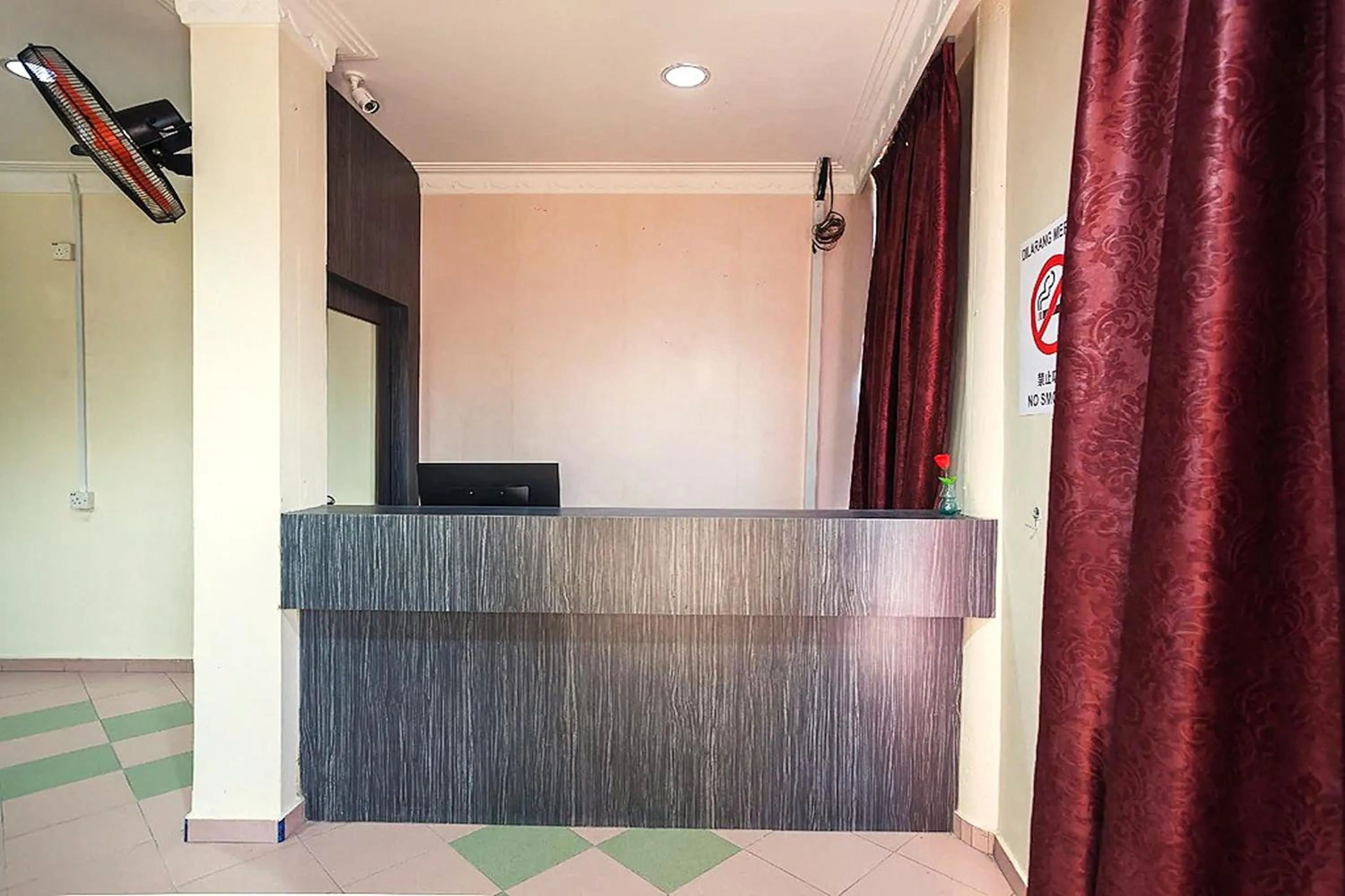 Lobby or reception in T P Hotel