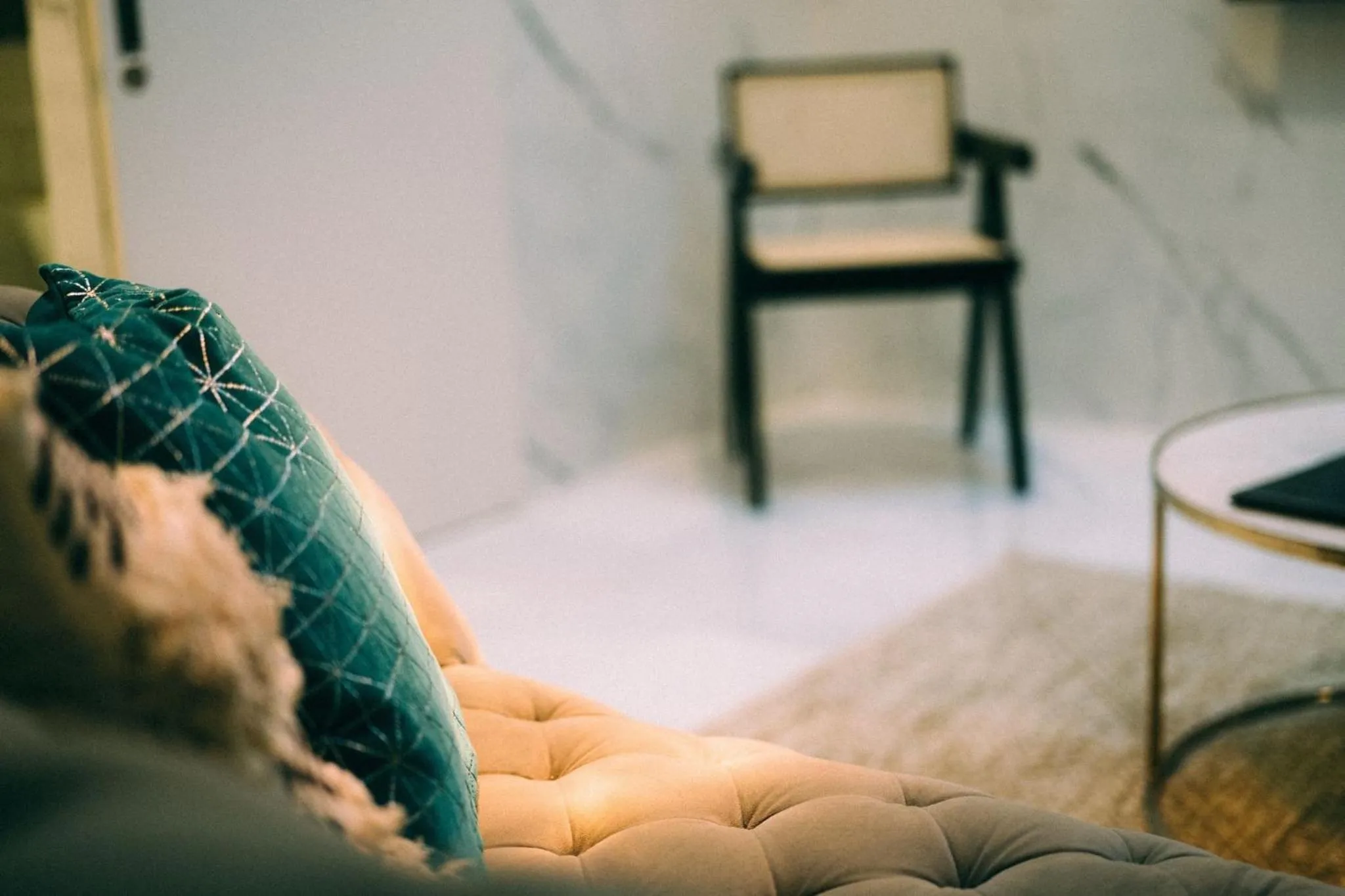 Living room in THE ROOT2 HOTEL