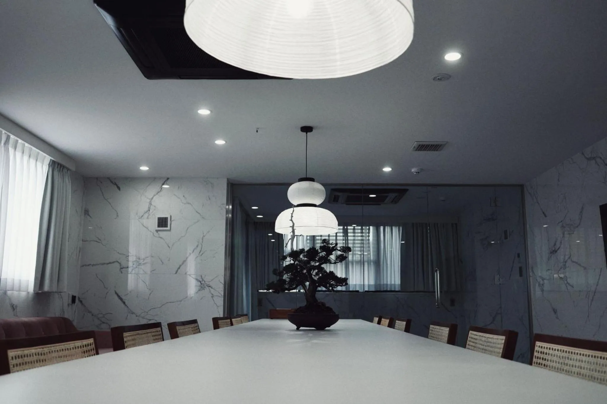 Living room in THE ROOT2 HOTEL