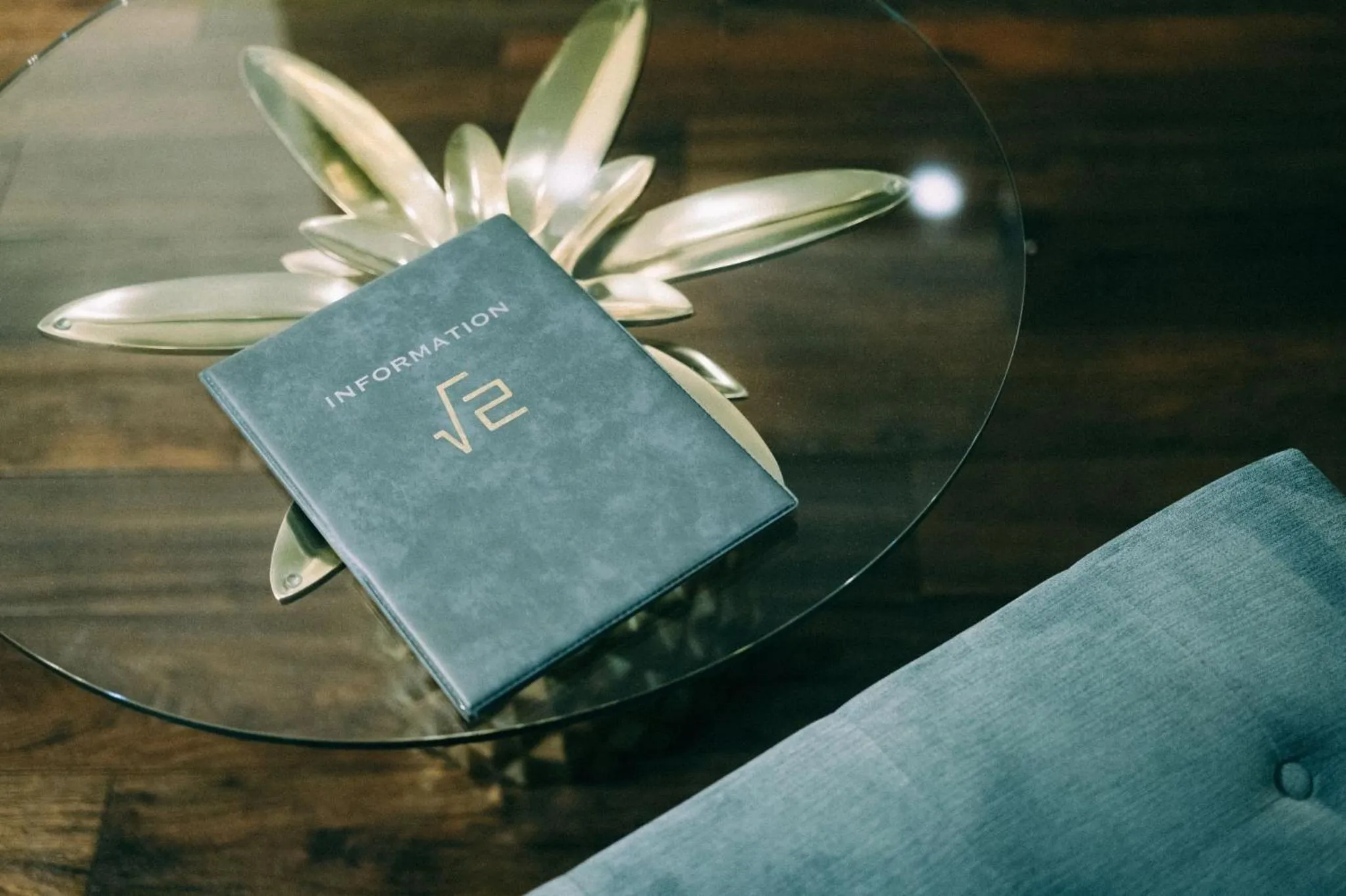 Living room in THE ROOT2 HOTEL