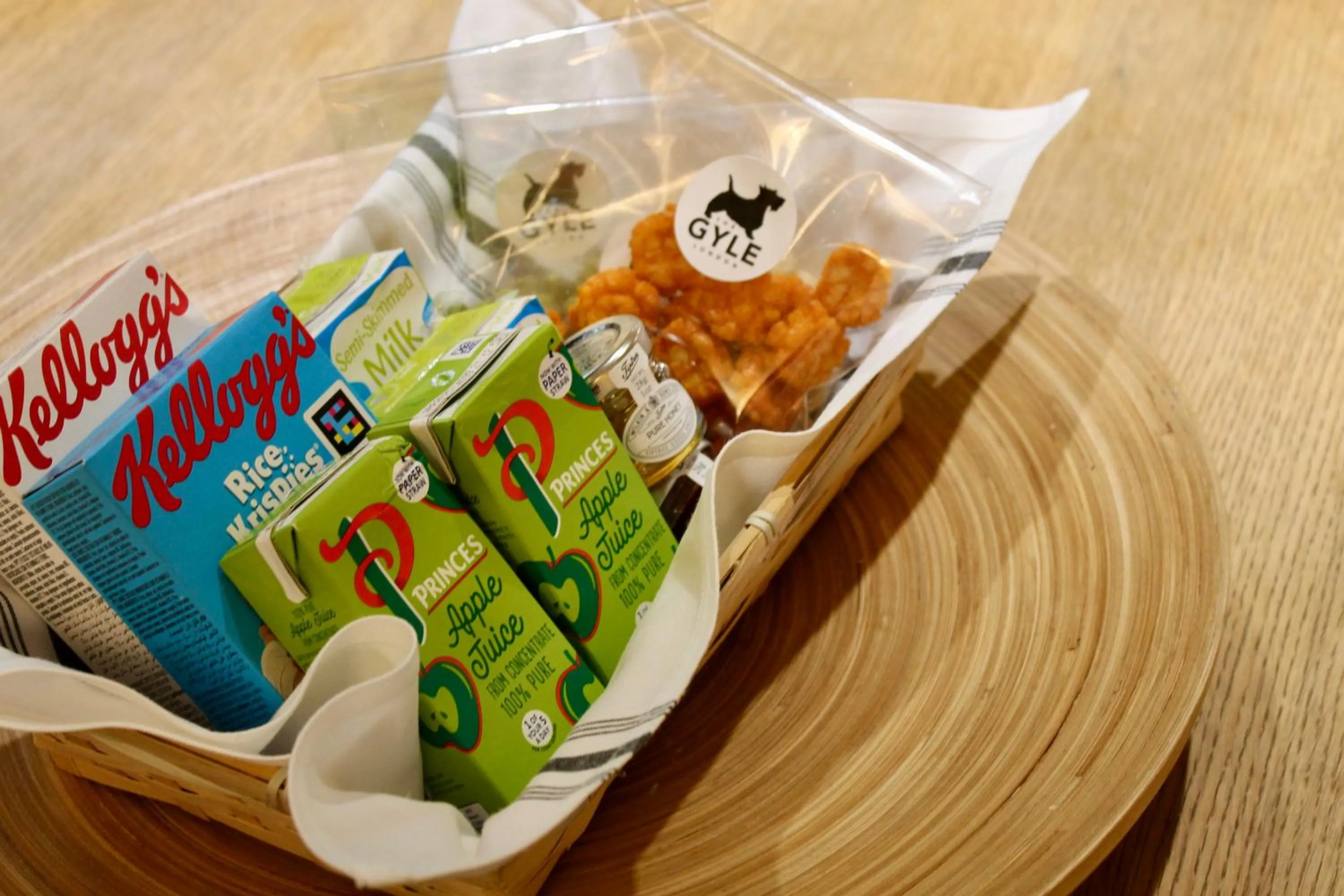 Food and drinks in Residences at The Gyle - London