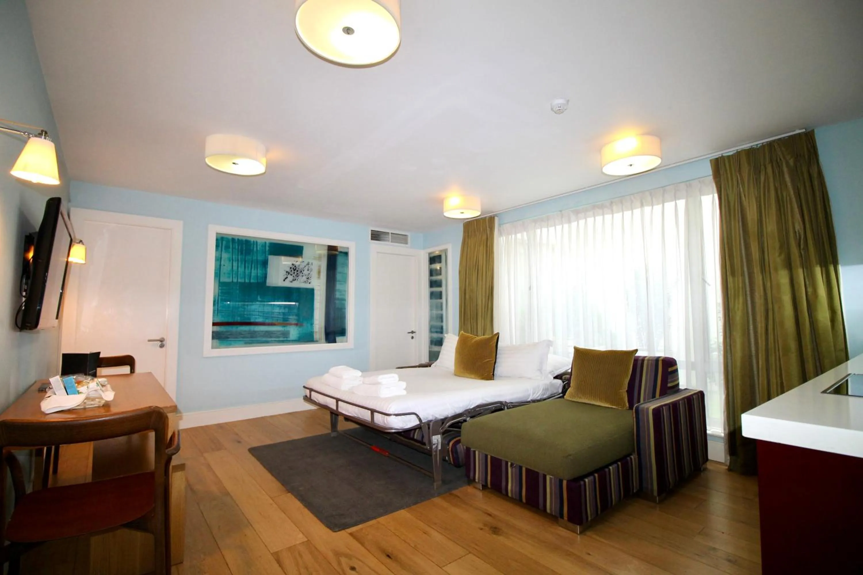 Living room, Bed in Residences at The Gyle - London