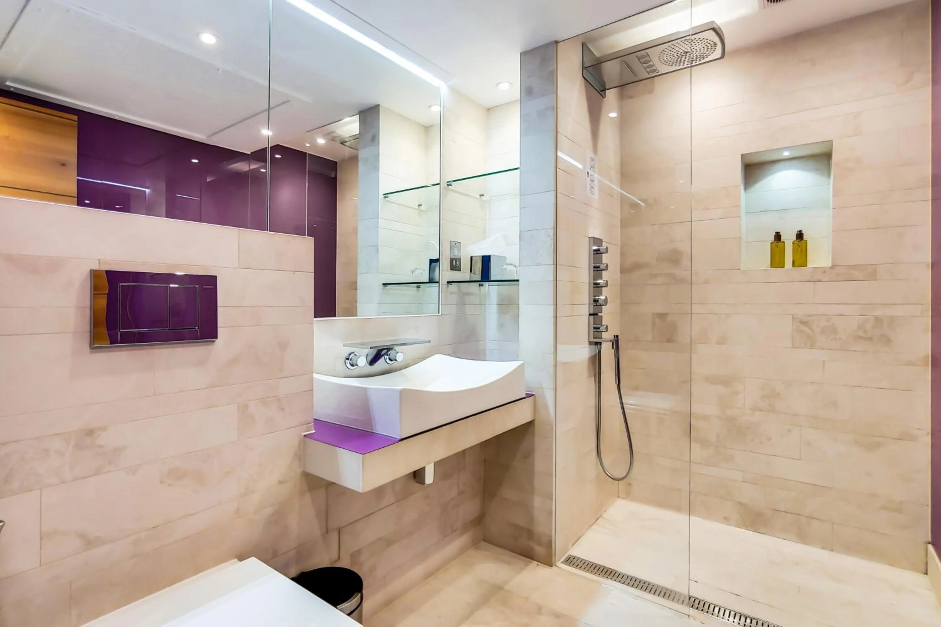 Shower in Residences at The Gyle - London