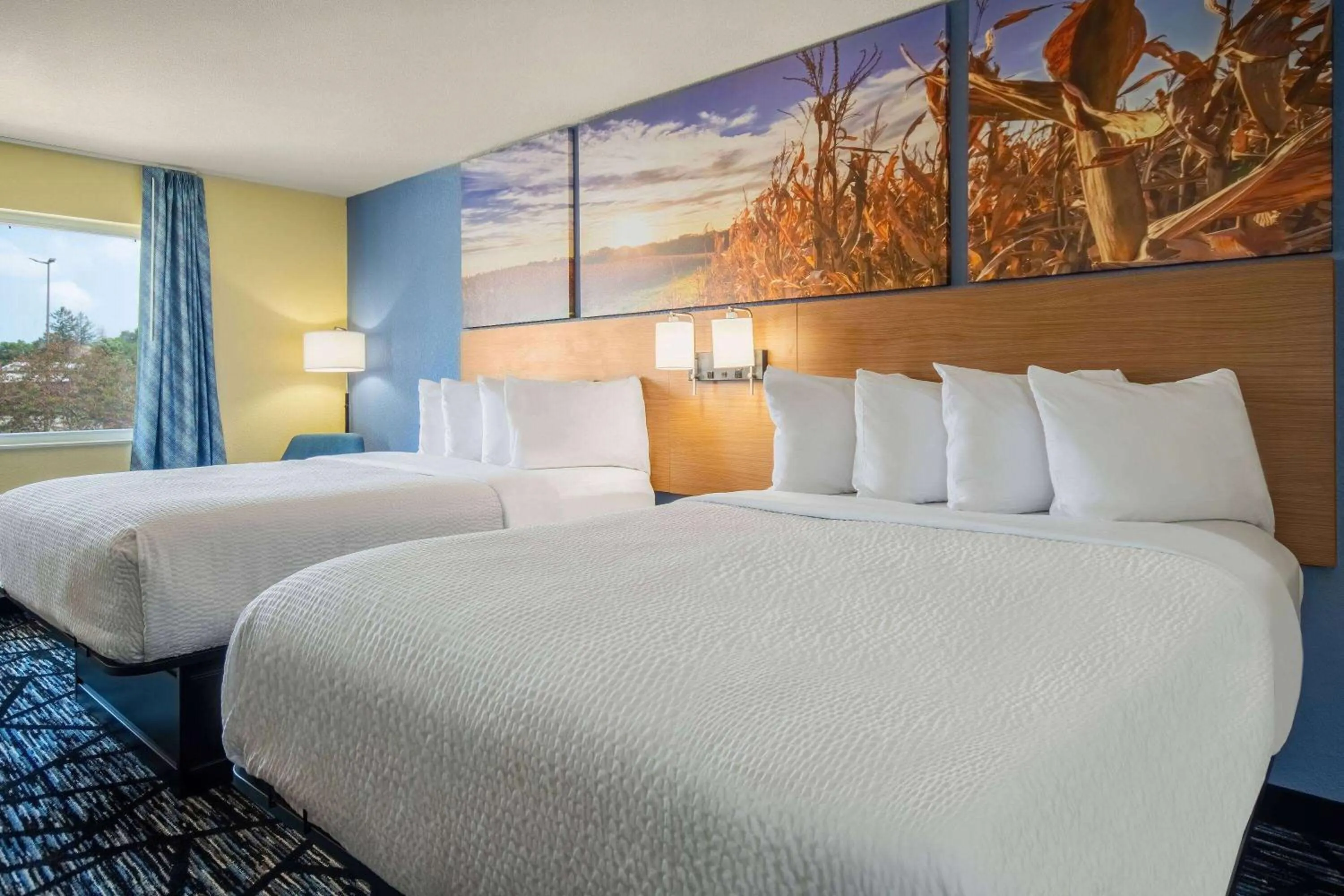 Bed in Days Inn by Wyndham Evansdale Waterloo