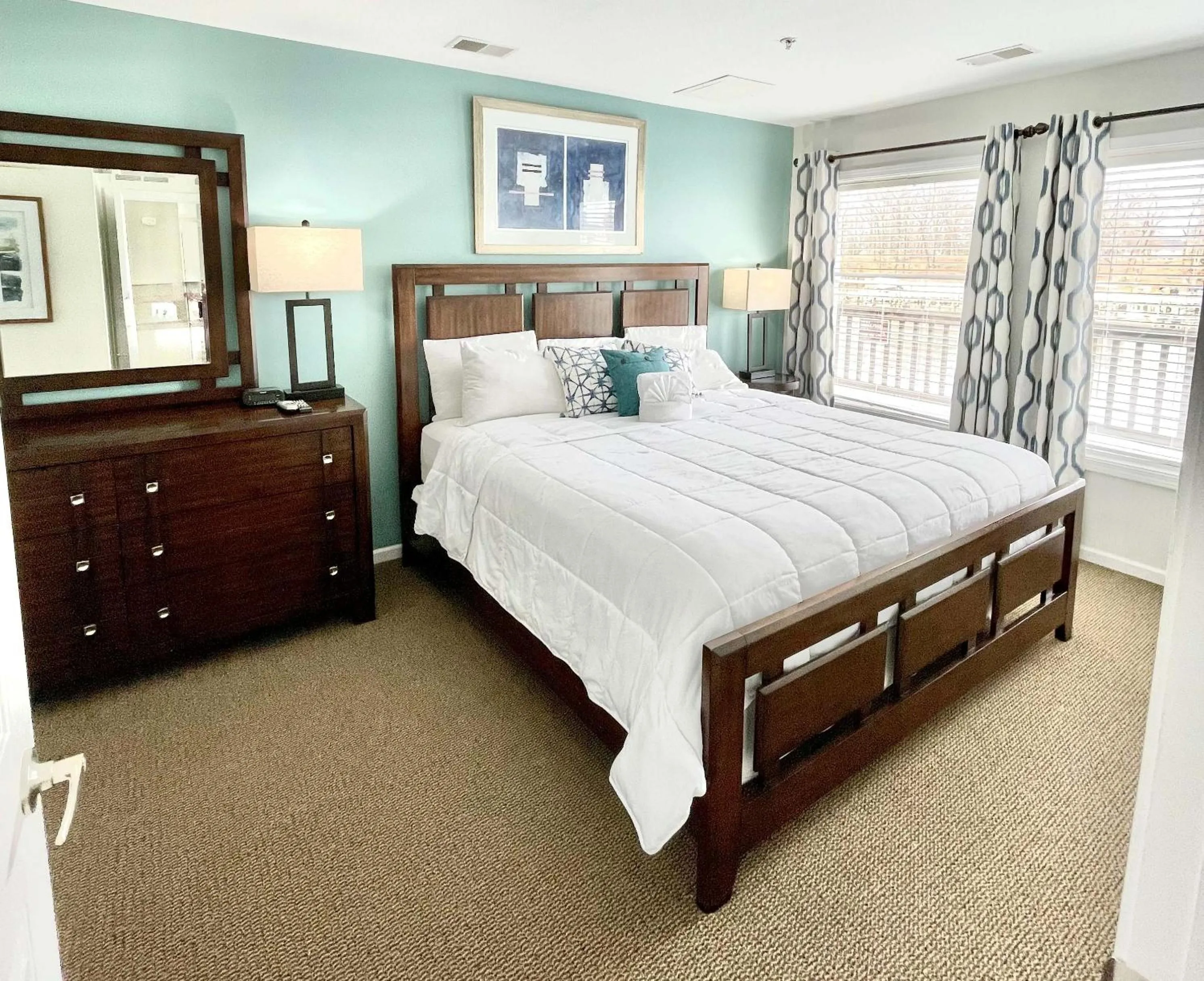 Bed in Old Harbor Inn