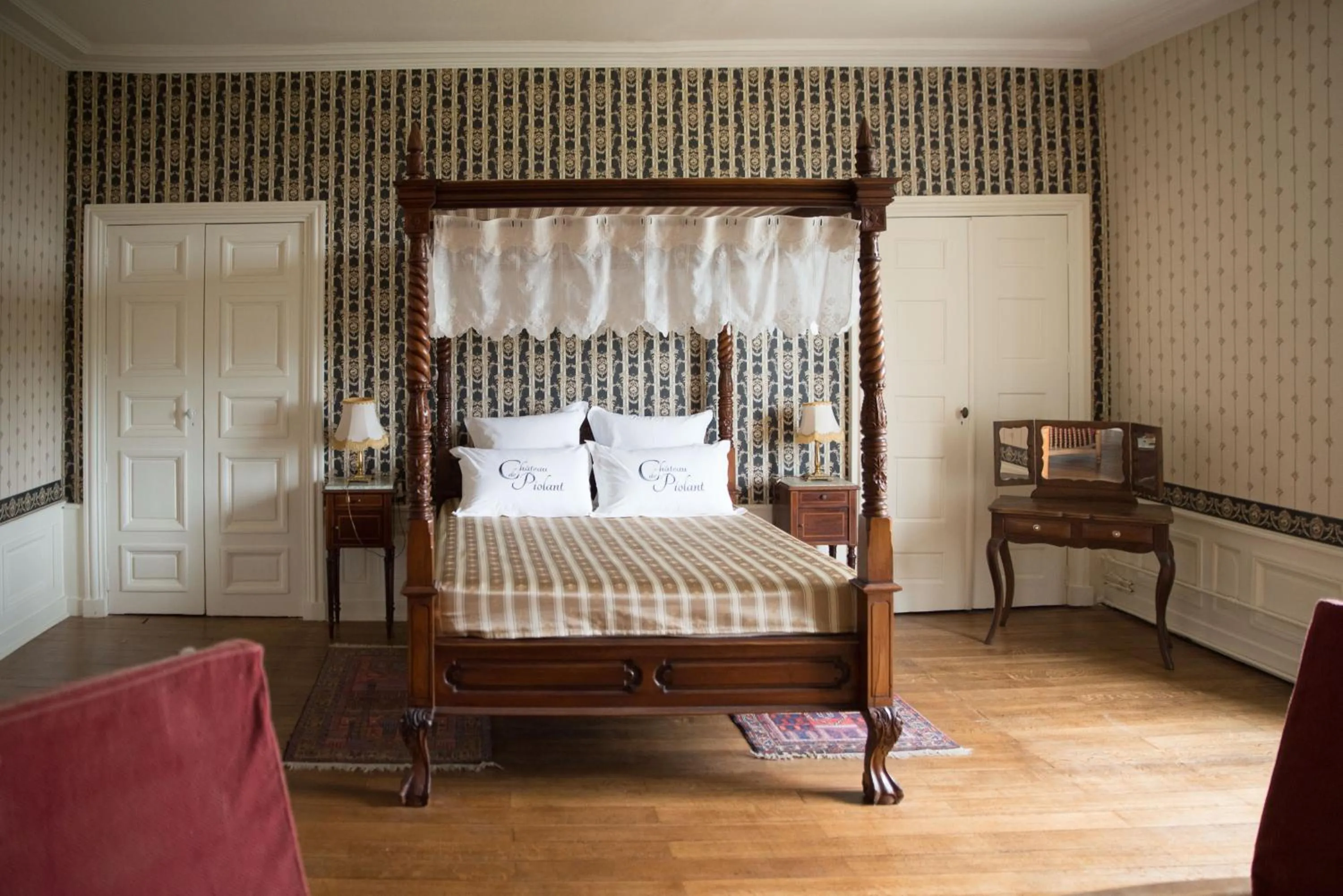 Bed in Château de Piolant