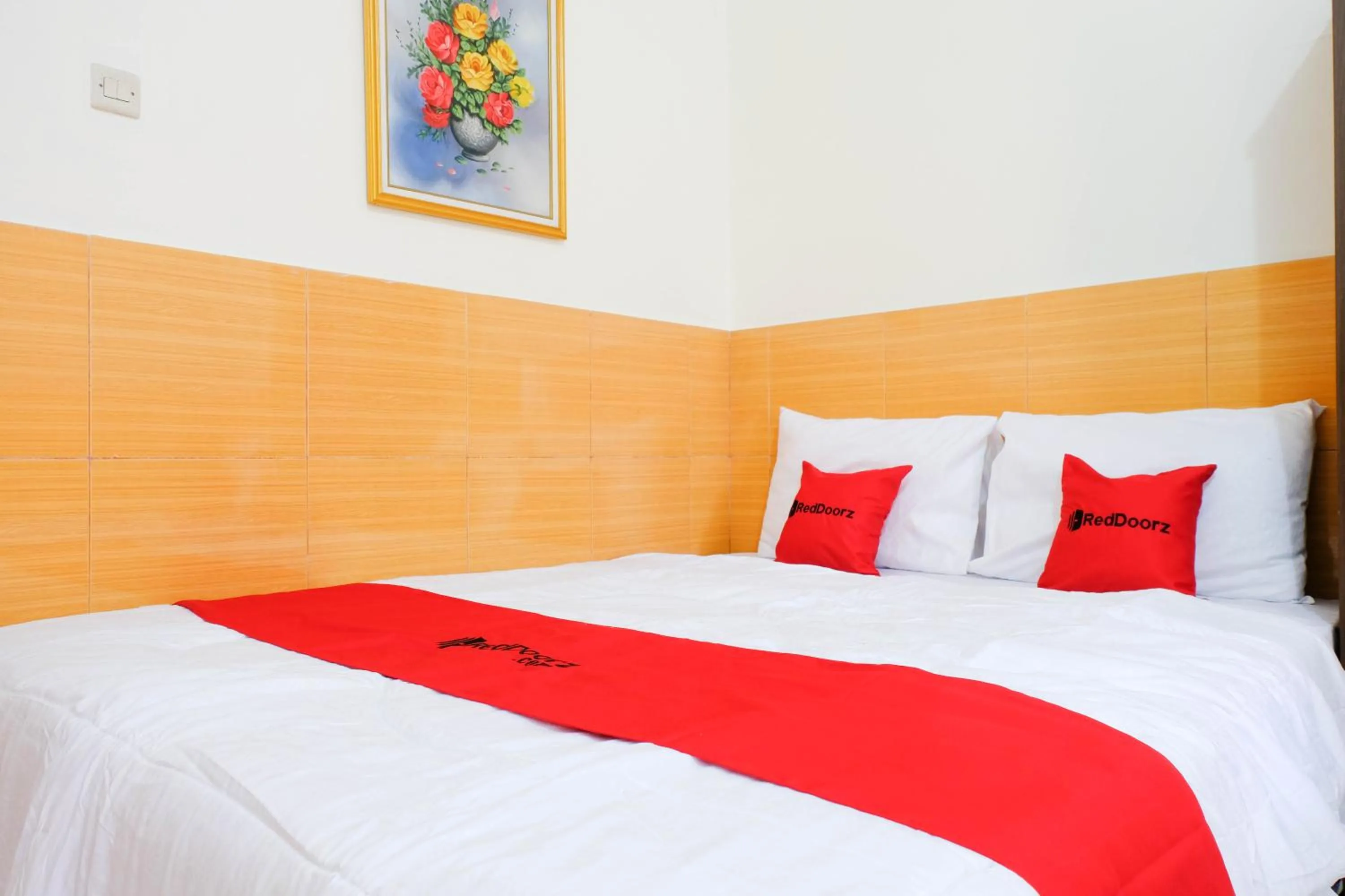 Bedroom, Bed in RedDoorz near STAB Syailendra Kopeng