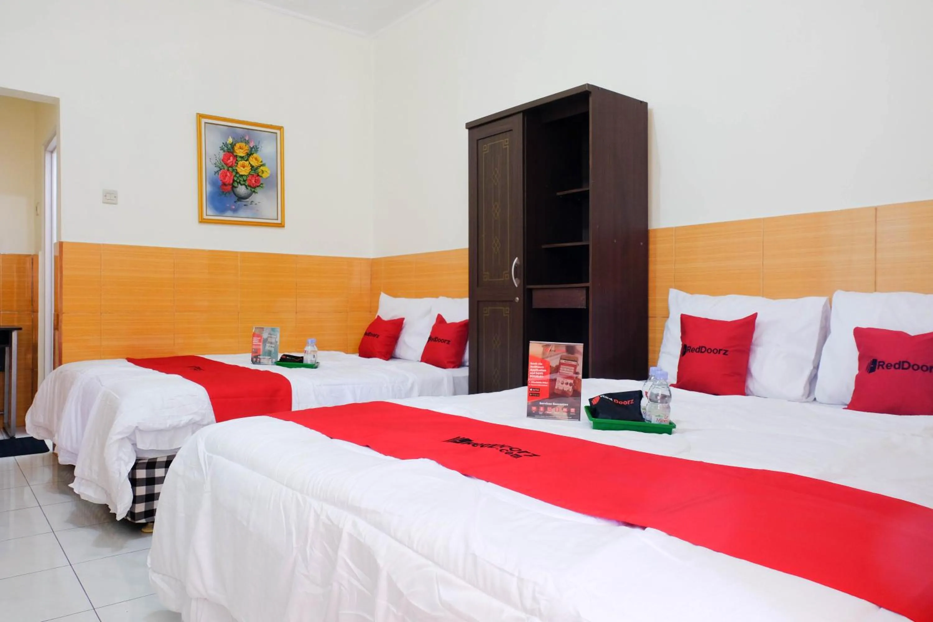 Bed in RedDoorz near STAB Syailendra Kopeng