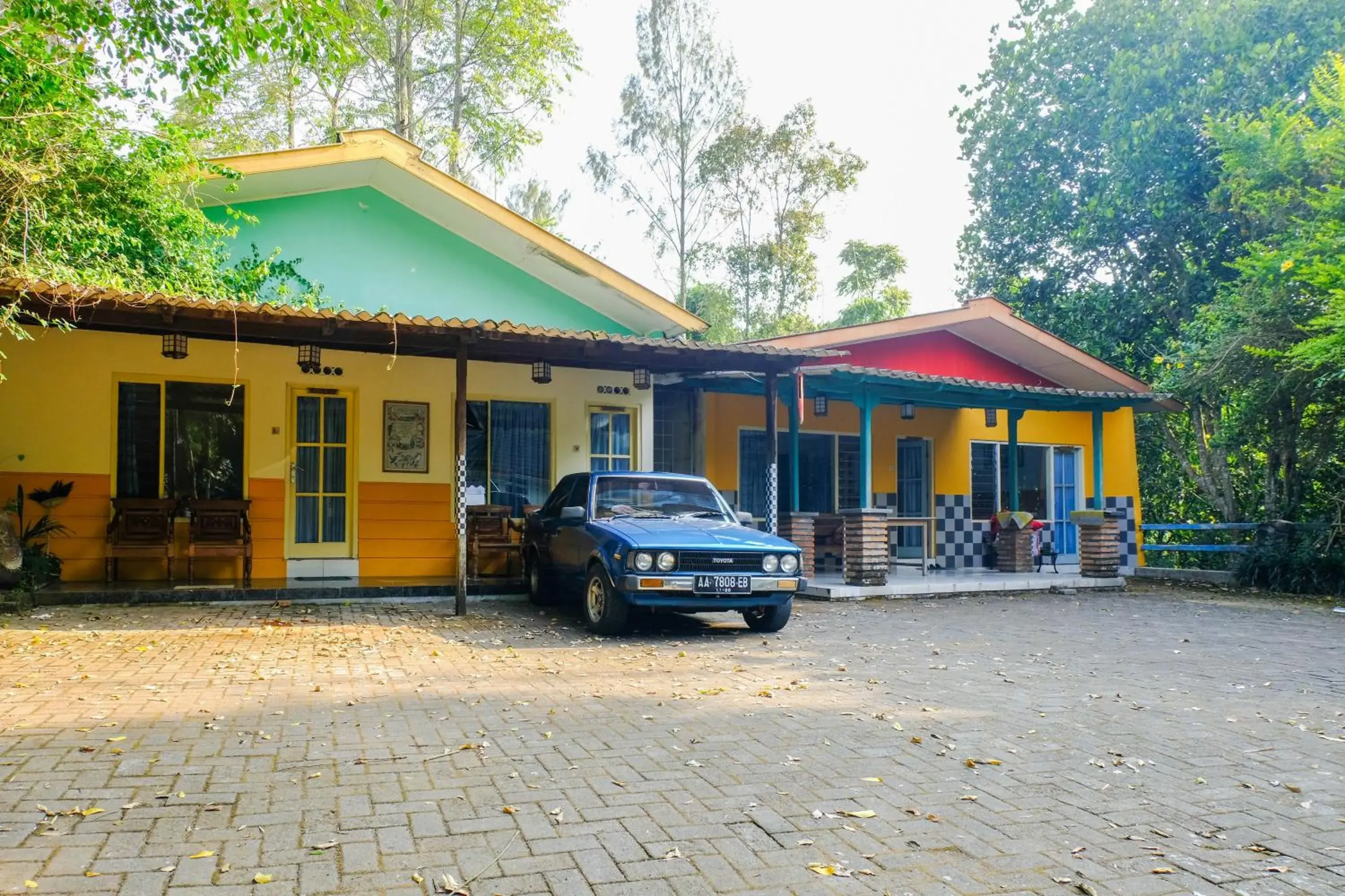 RedDoorz near STAB Syailendra Kopeng RedDoorz near STAB Syailendra Kopeng