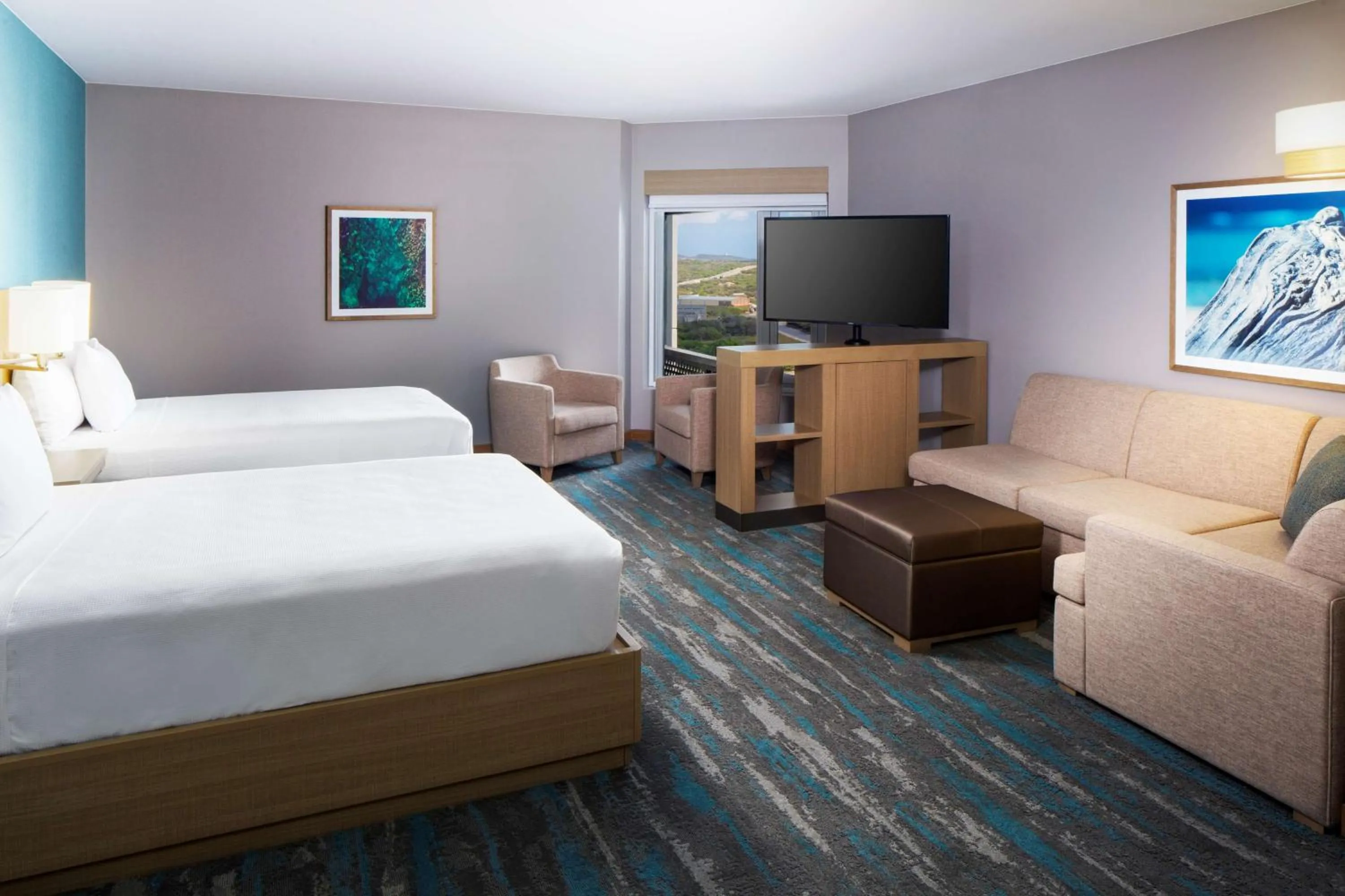 Photo of the whole room, Bed in Hyatt Place Aruba Airport