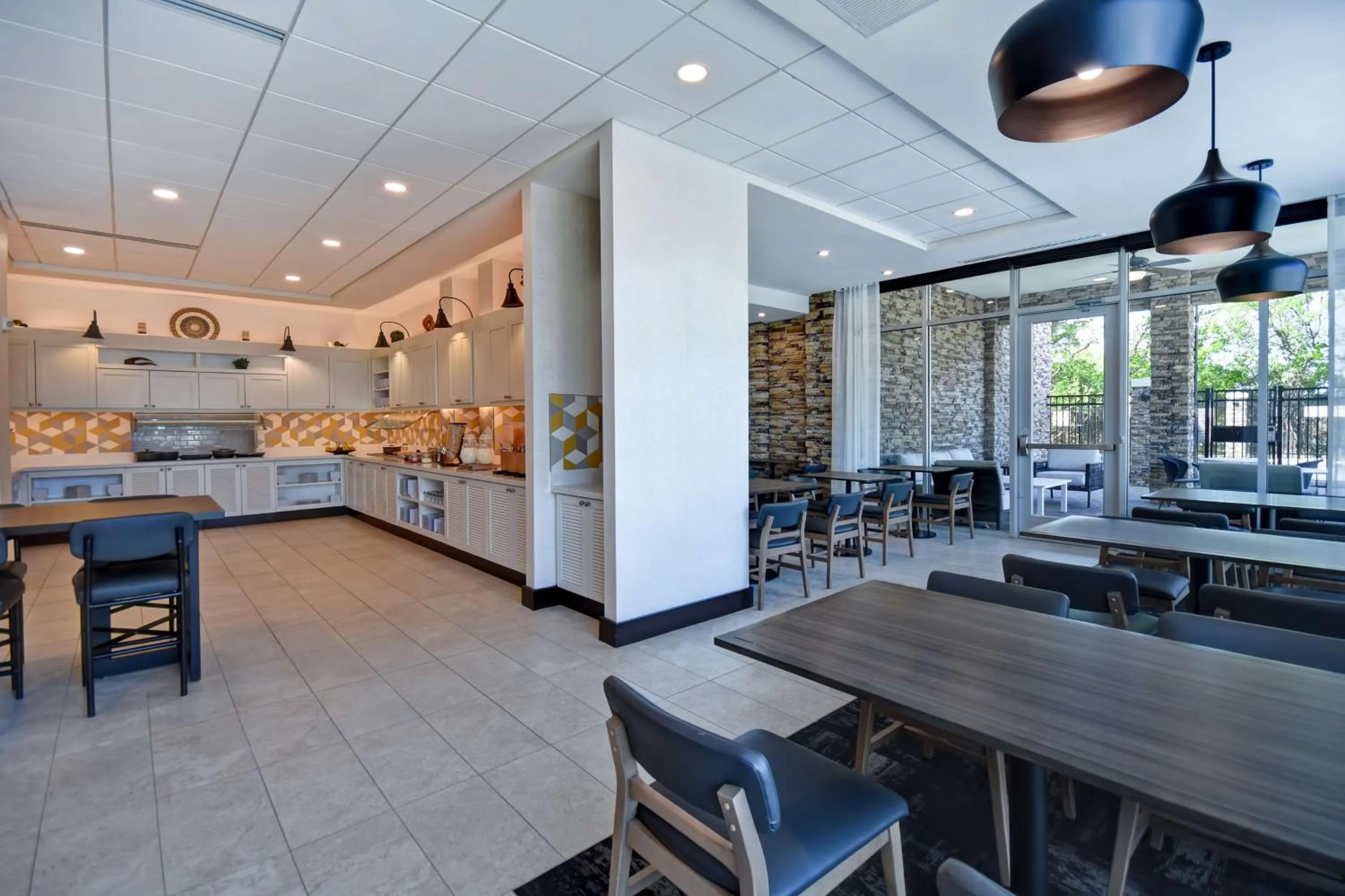 Restaurant/places to eat in Hyatt Place Huntsville - Research Park - Redstone