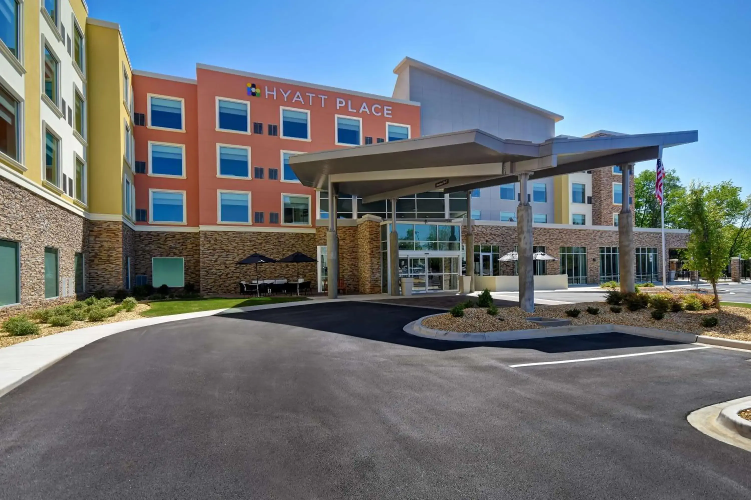 Property building in Hyatt Place Huntsville - Research Park - Redstone Property building in Hyatt Place Huntsville - Research Park - Redstone