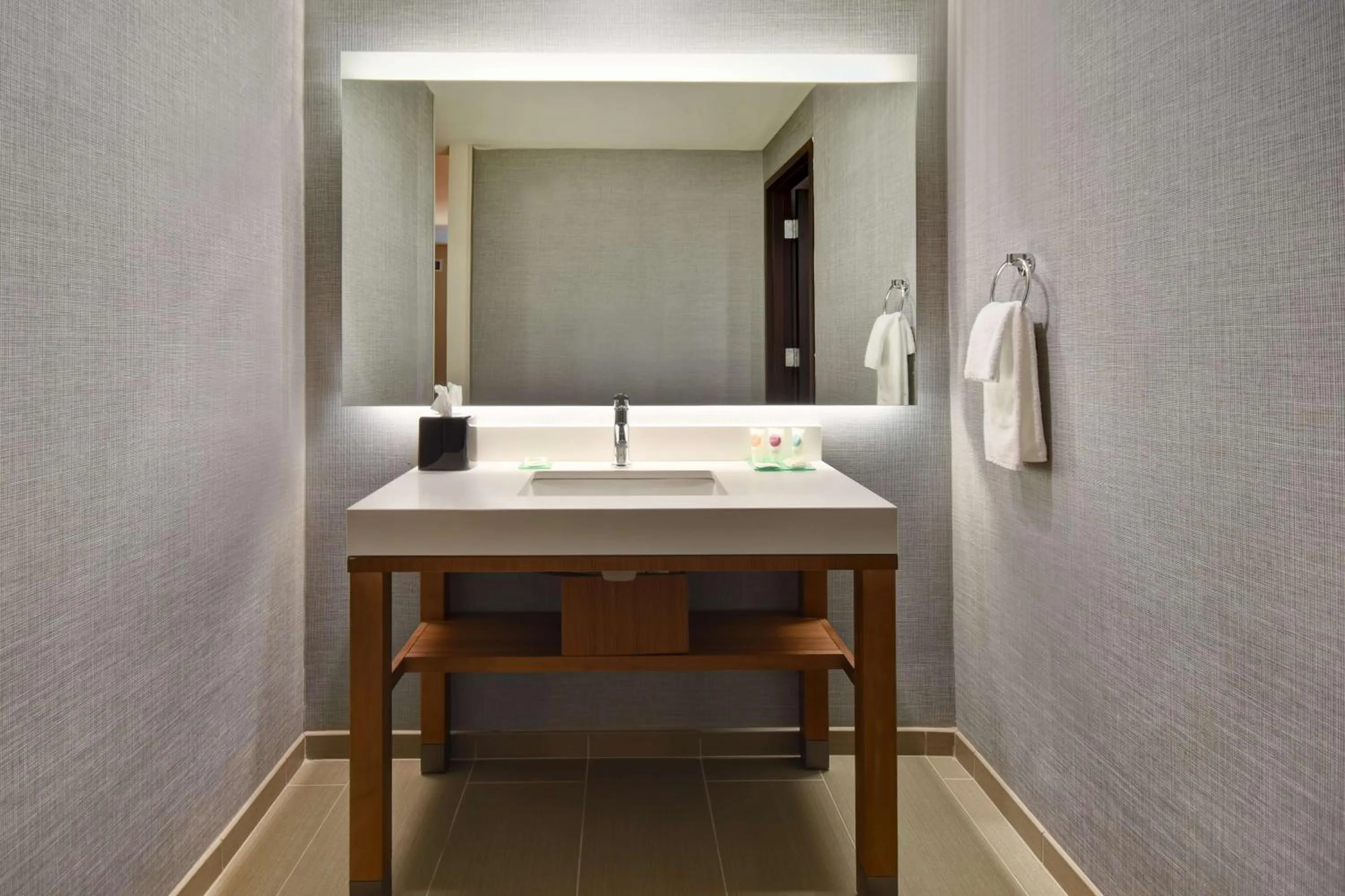 Bathroom in Hyatt Place Huntsville - Research Park - Redstone