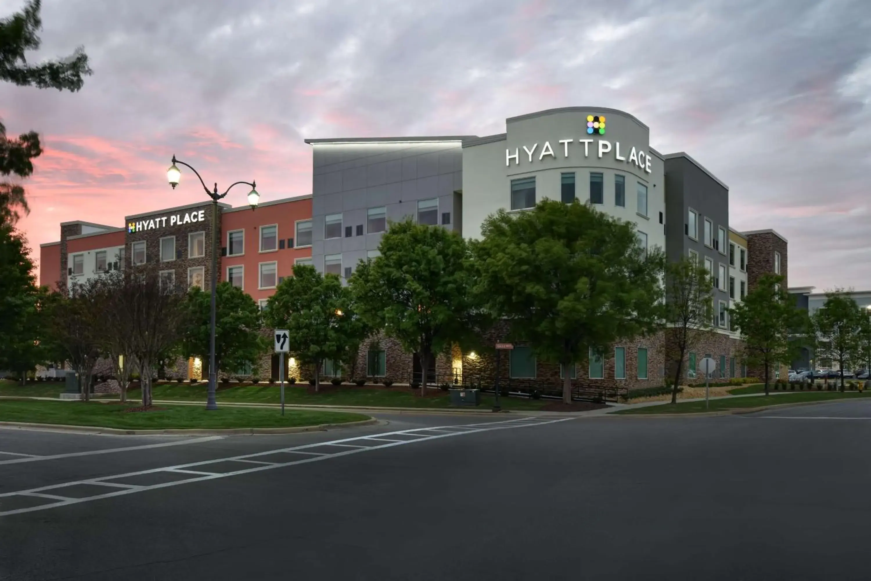 Property building in Hyatt Place Huntsville - Research Park - Redstone Property building in Hyatt Place Huntsville - Research Park - Redstone