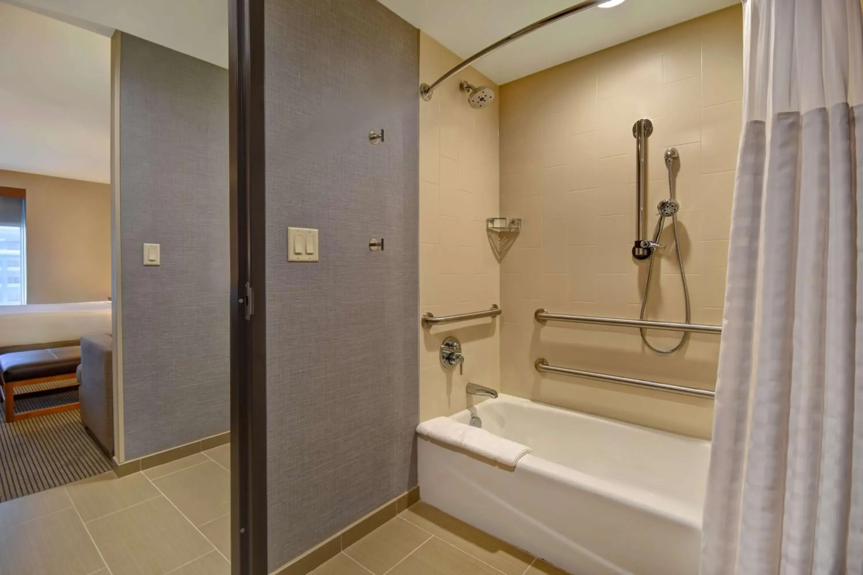 Bathroom in Hyatt Place Huntsville - Research Park - Redstone Bathroom in Hyatt Place Huntsville - Research Park - Redstone