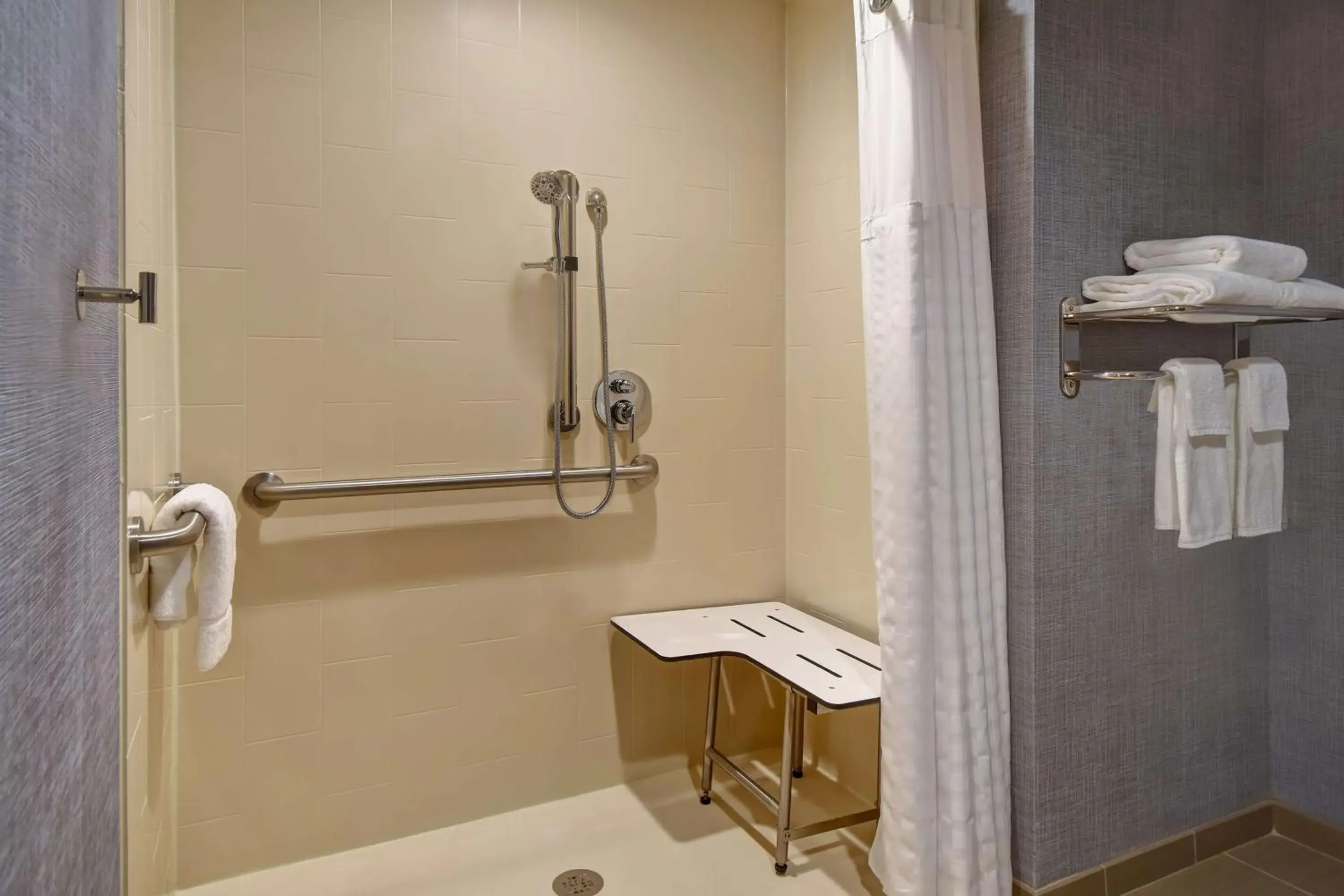 Bathroom in Hyatt Place Huntsville - Research Park - Redstone Bathroom in Hyatt Place Huntsville - Research Park - Redstone