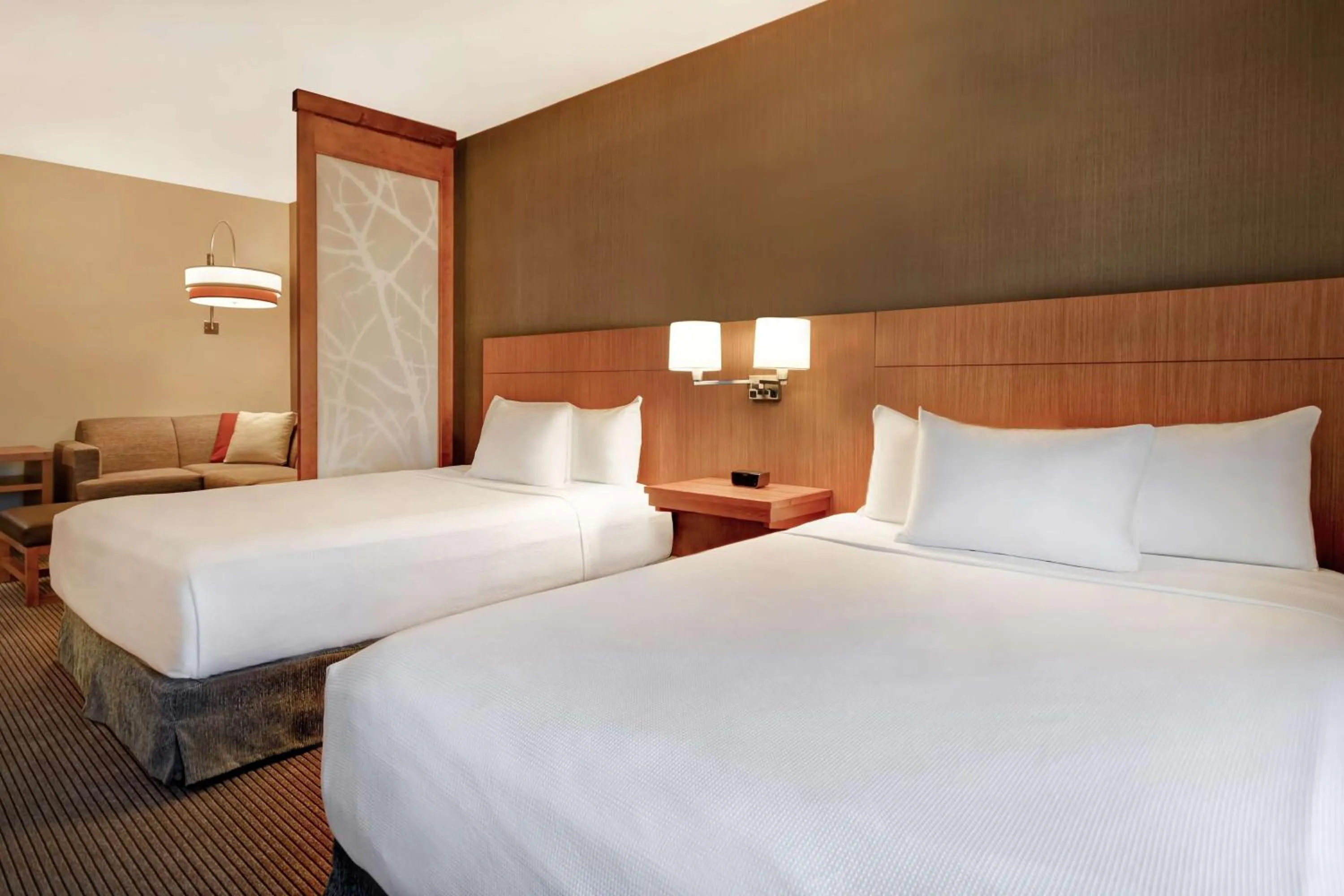 Photo of the whole room, Bed in Hyatt Place Huntsville - Research Park - Redstone