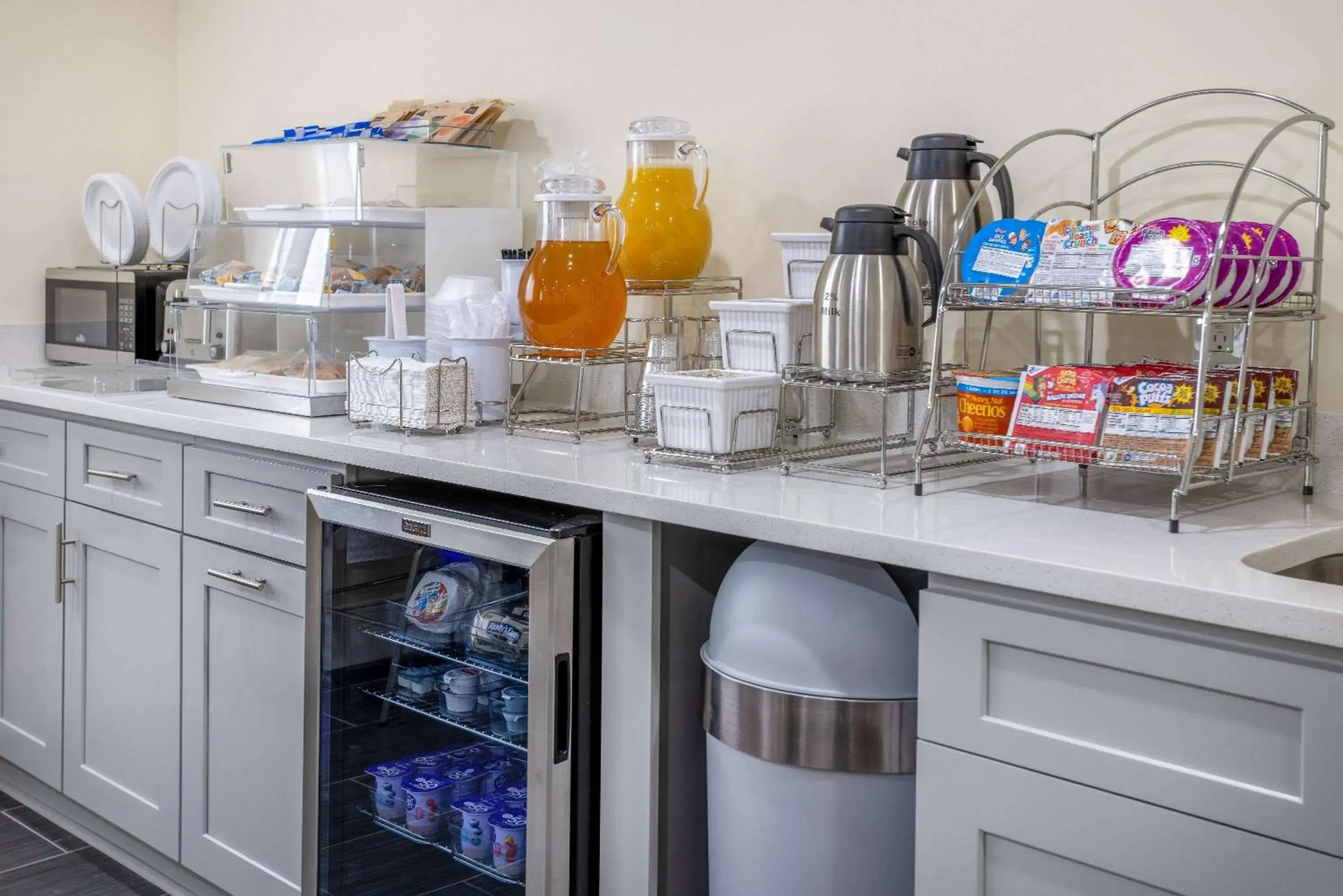 Breakfast in Days Inn by Wyndham Grayson Breakfast in Days Inn by Wyndham Grayson