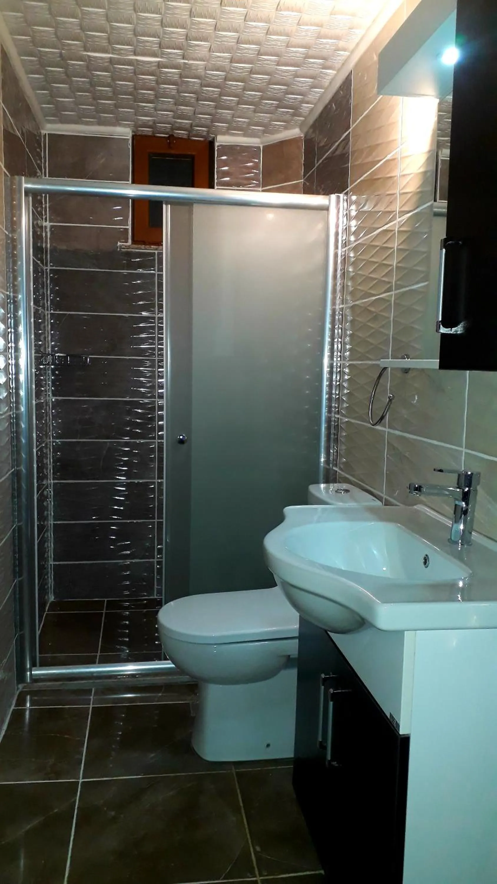 Bathroom in Erdem Apart Otel