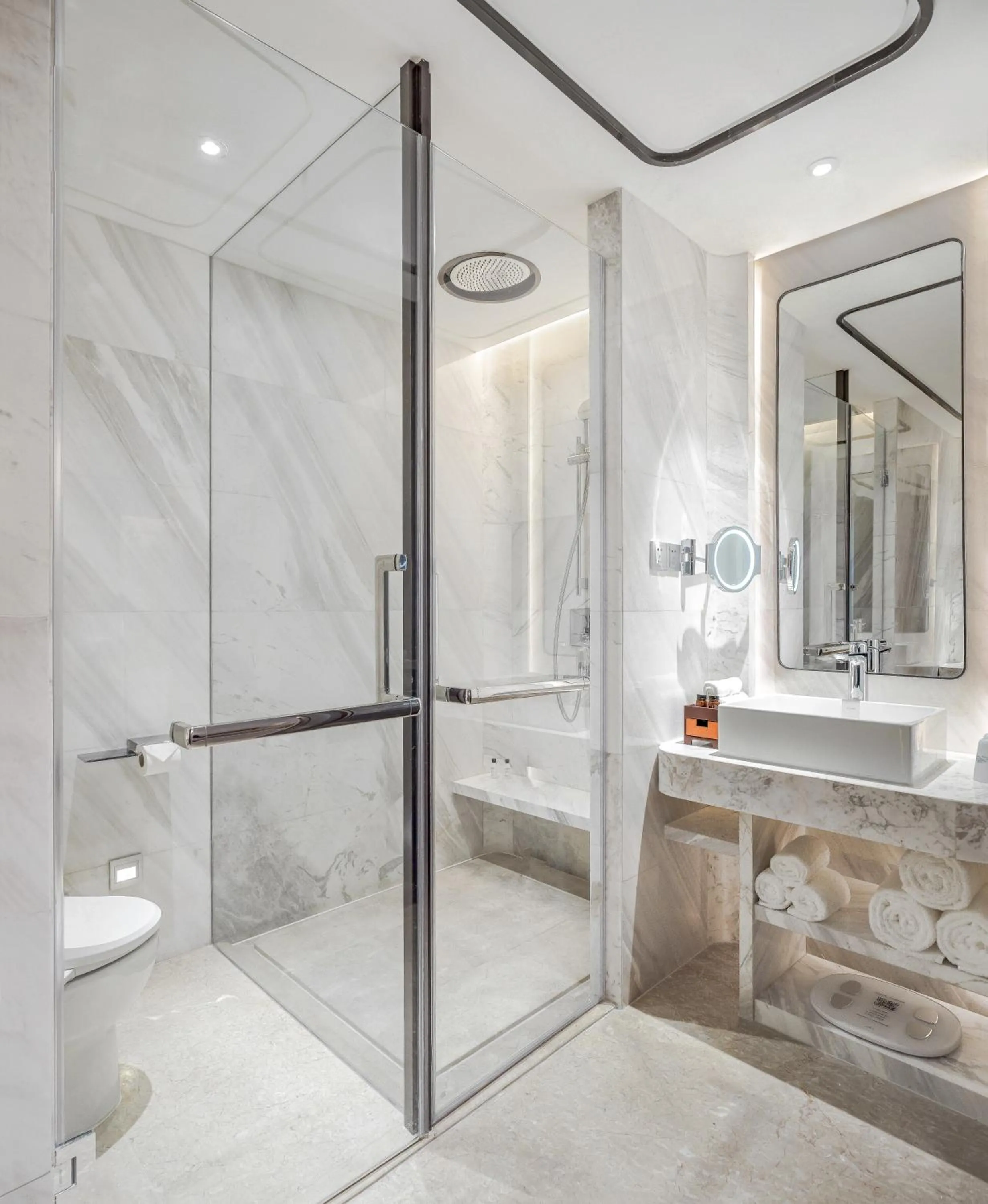 Shower in FlyZoo Hotel - Alibaba Future Hotel