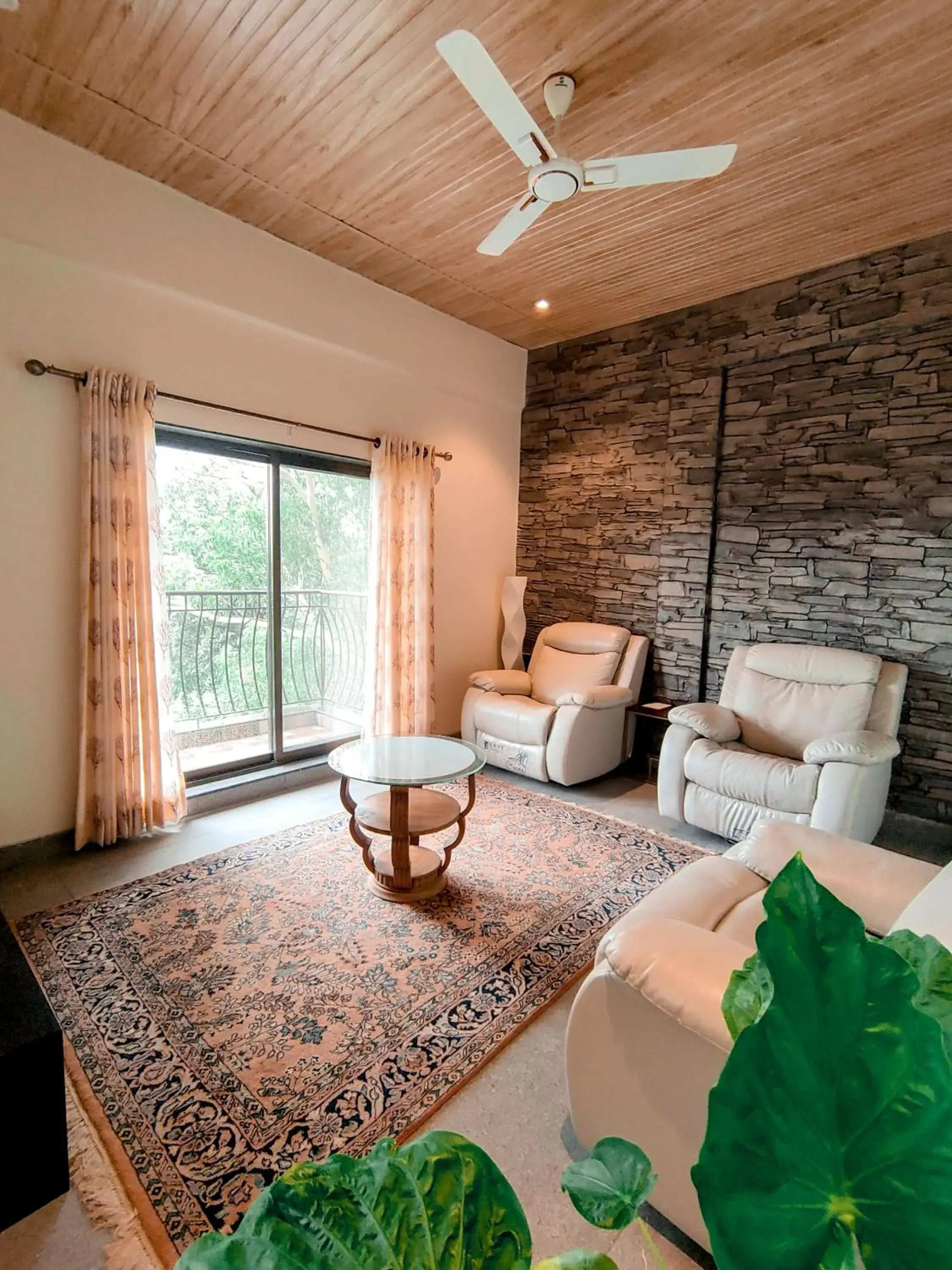 Seating area, Bed in The Summer House, Pachmarhi - AM Hotel Kollection Seating area, Bed in The Summer House, Pachmarhi - AM Hotel Kollection