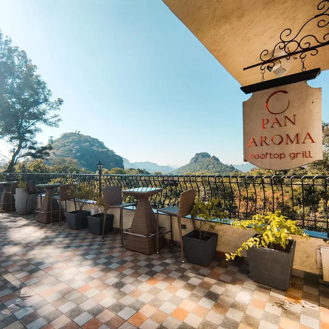 Restaurant/places to eat in The Summer House, Pachmarhi - AM Hotel Kollection Restaurant/places to eat in The Summer House, Pachmarhi - AM Hotel Kollection