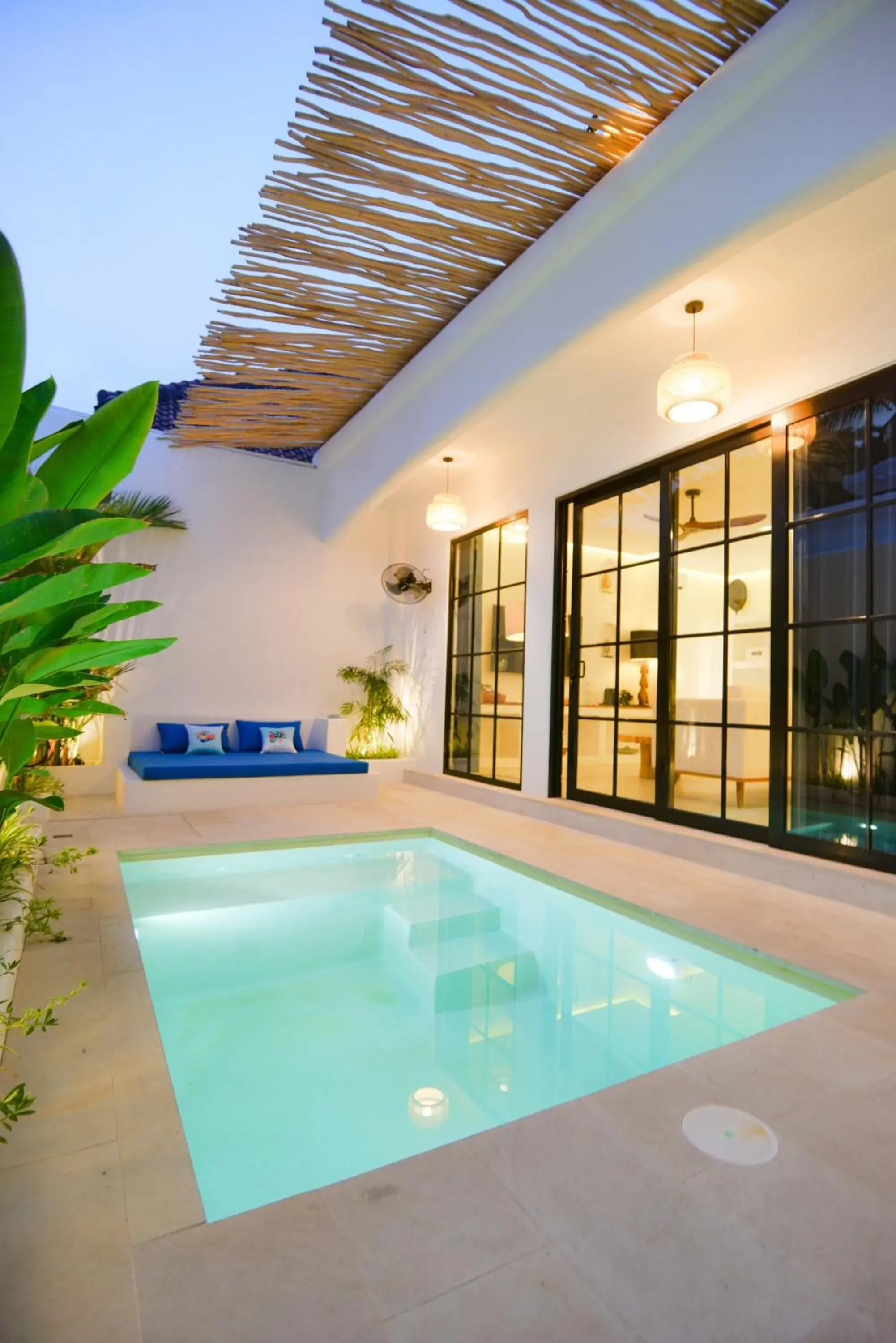 Swimming pool in The Koho Air Hotel Swimming pool in The Koho Air Hotel