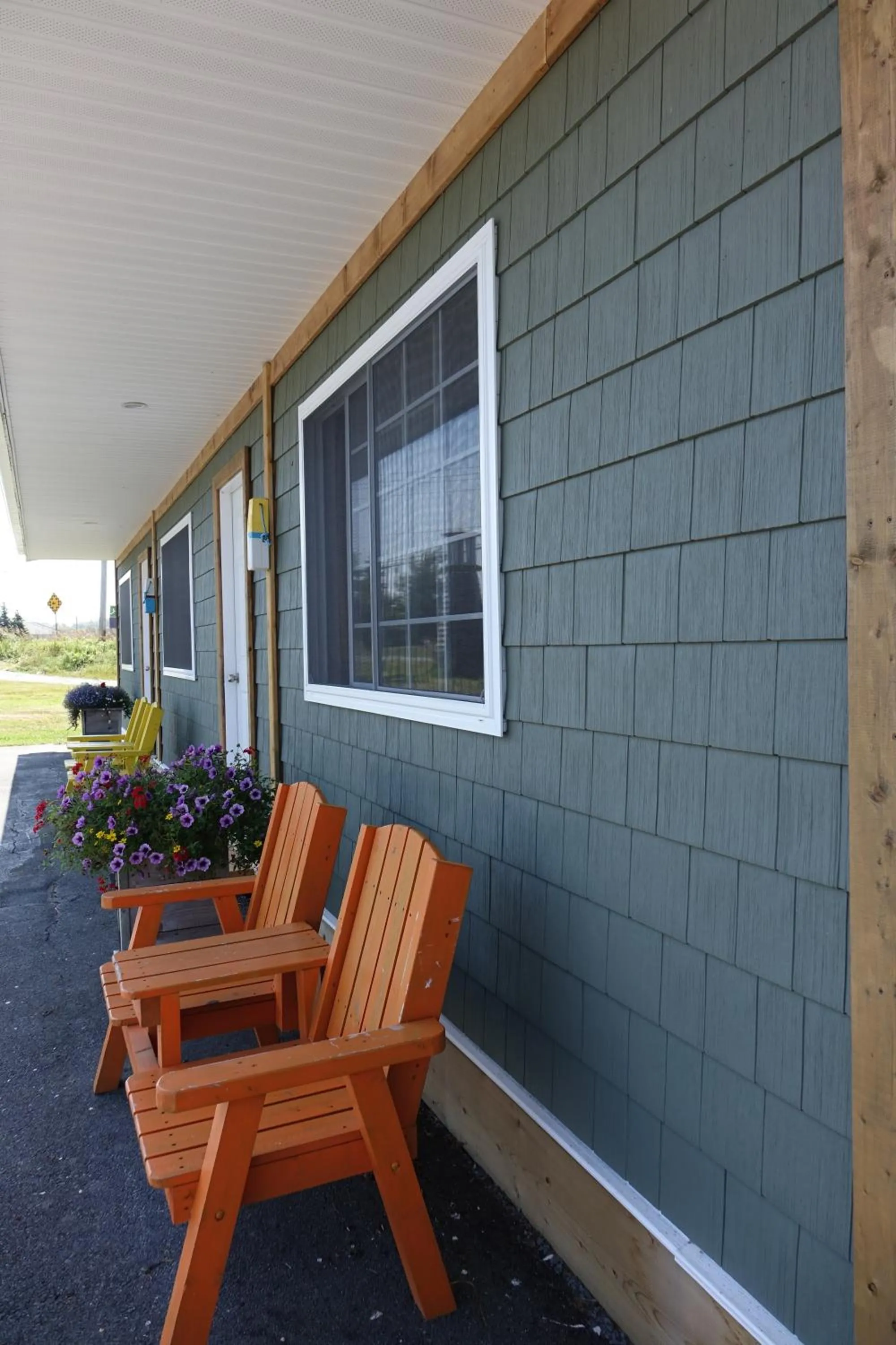 Facade/entrance in Clifty Cove Motel