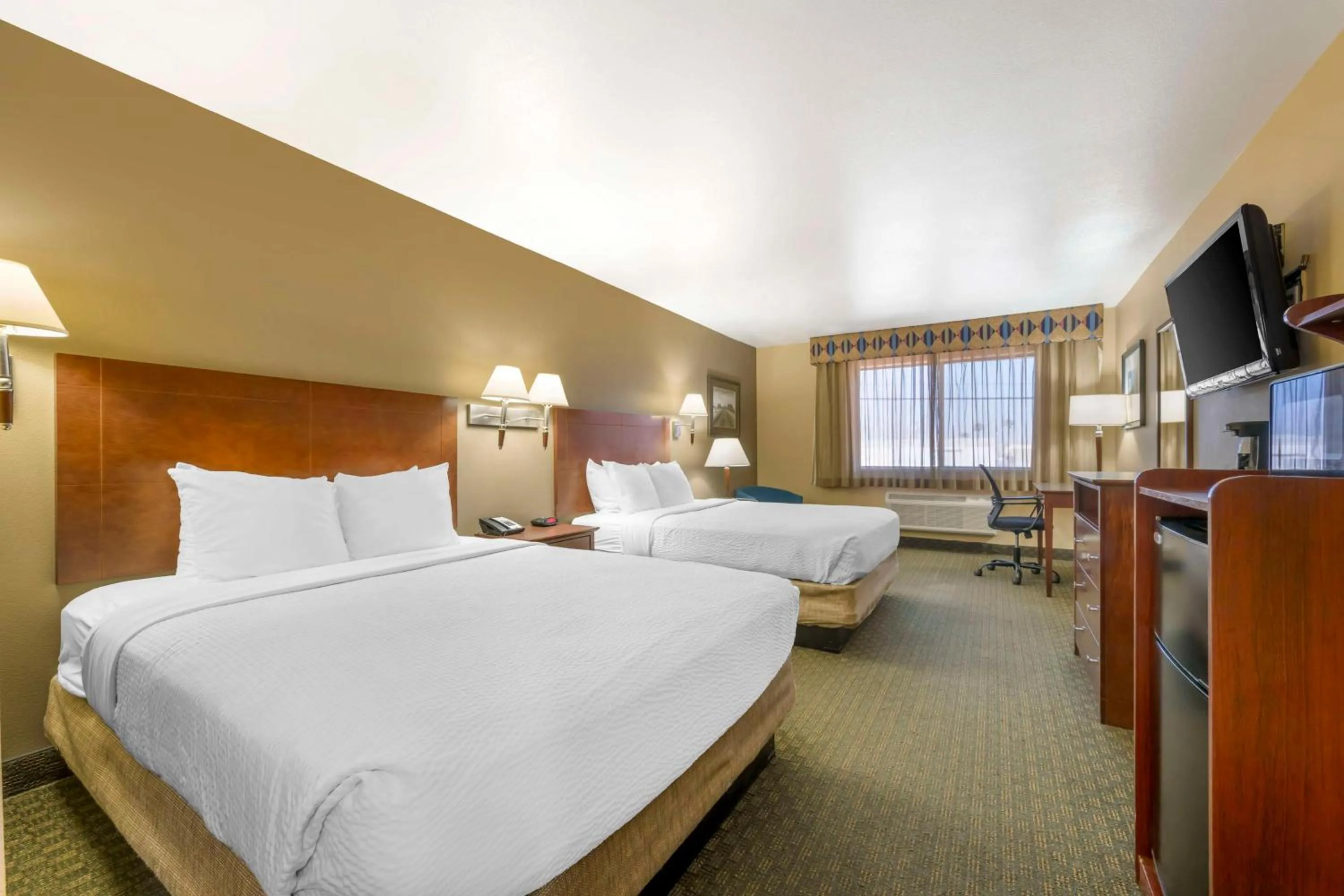 Bedroom, Bed in Best Western Parker Inn