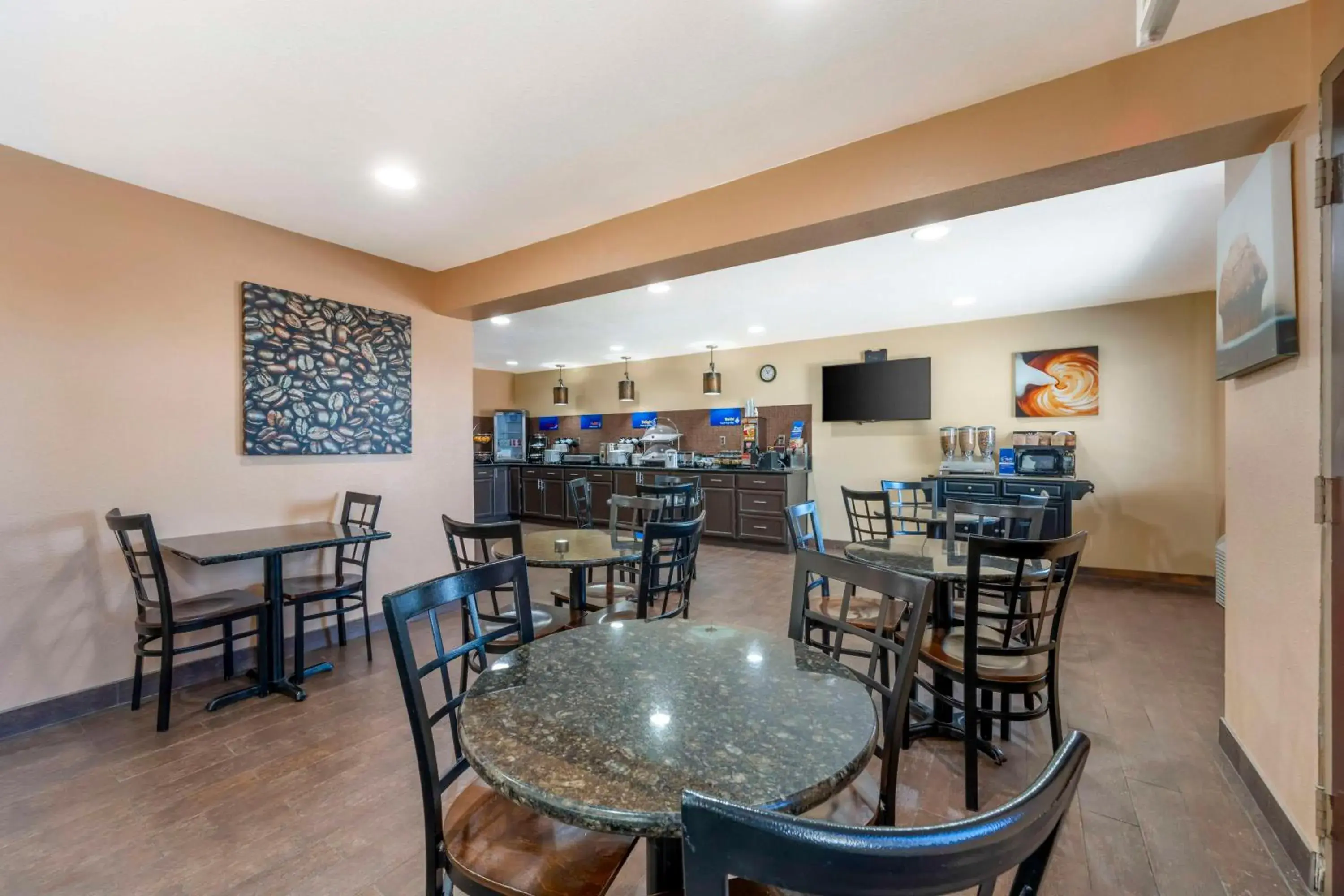 Breakfast in Best Western Parker Inn Breakfast in Best Western Parker Inn