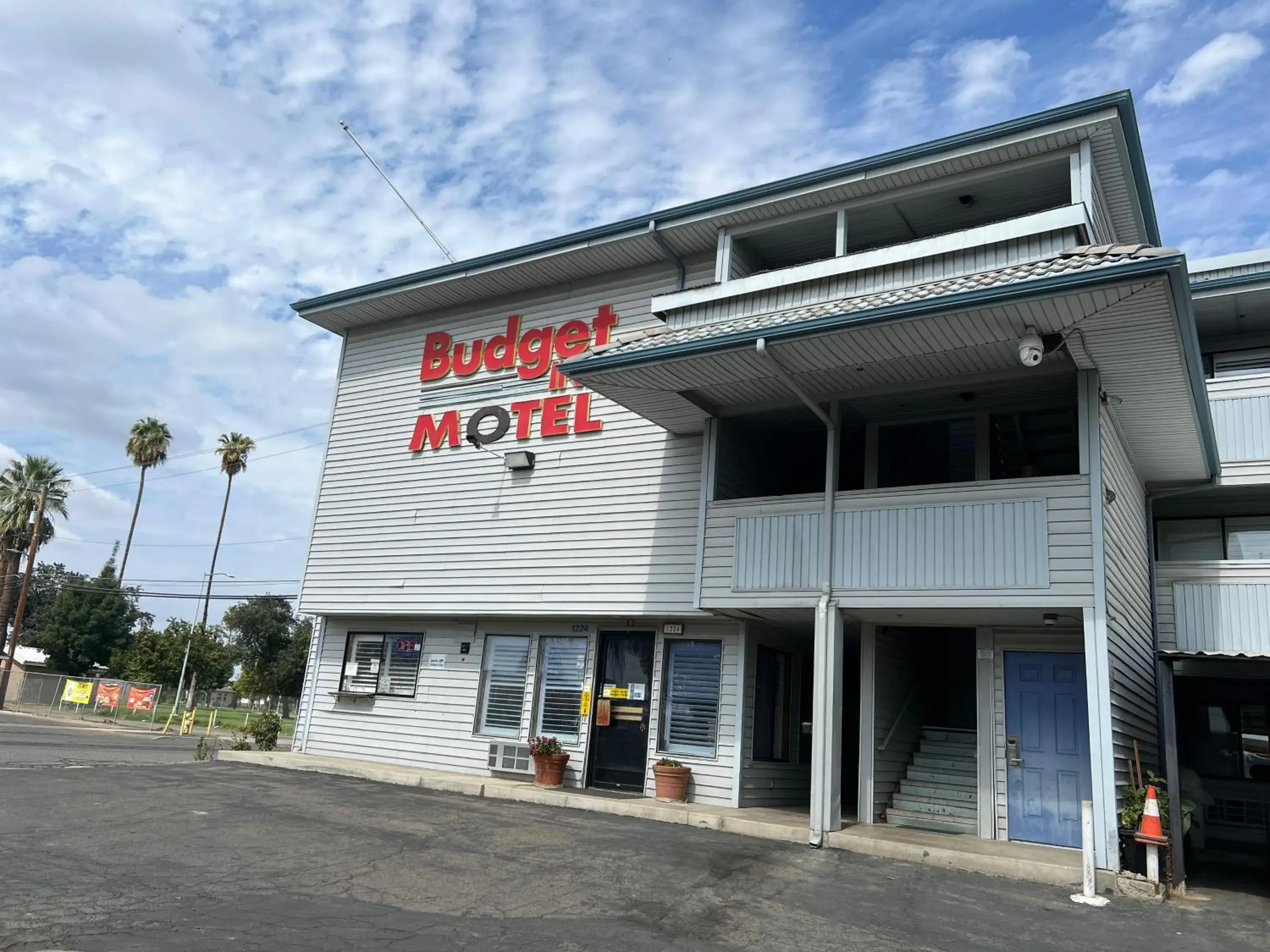 Facade/entrance in Budget Inn Corcoran Near Tulare CA 43 Facade/entrance in Budget Inn Corcoran Near Tulare CA 43